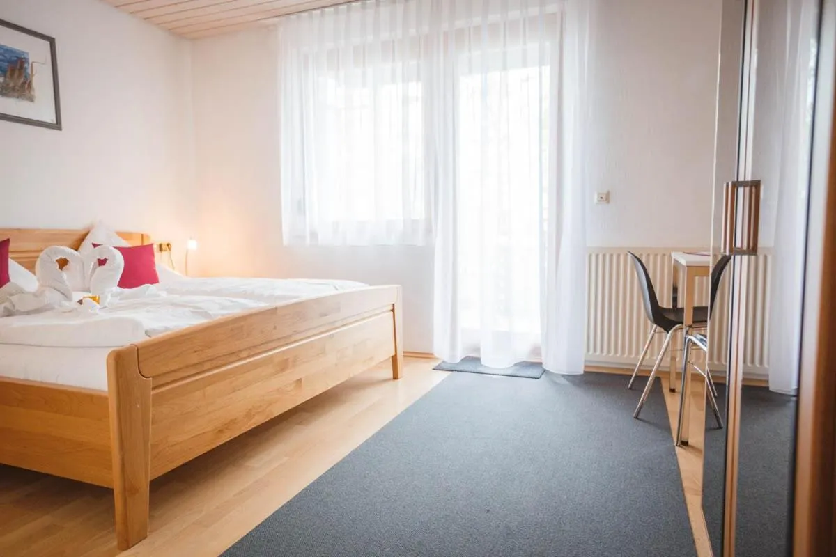 Bed in Strandpension Mäder