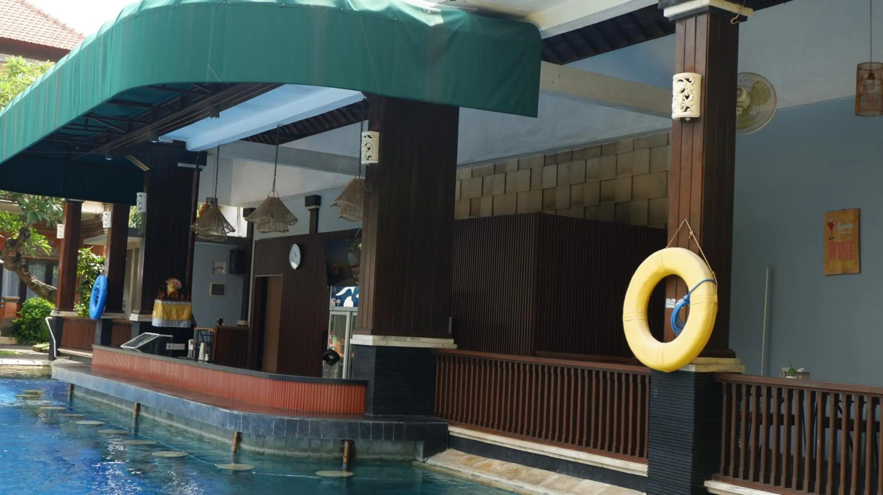 Restaurant/places to eat in Swastika Bungalows