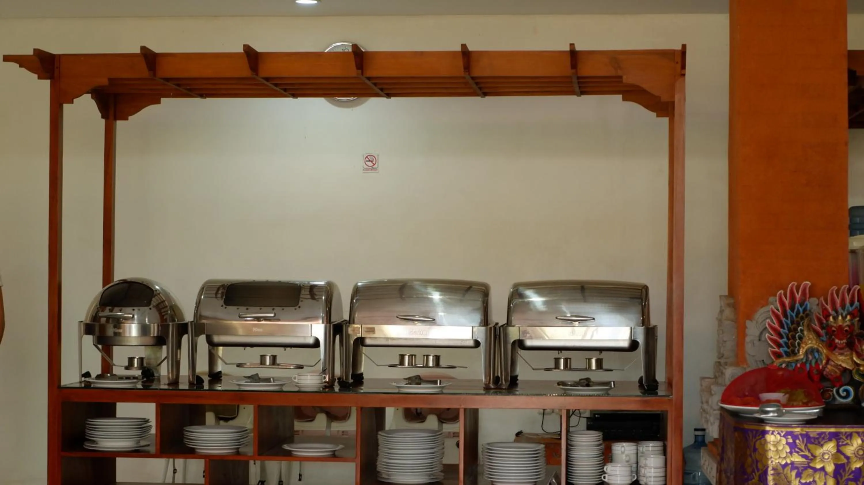 Restaurant/places to eat in Swastika Bungalows