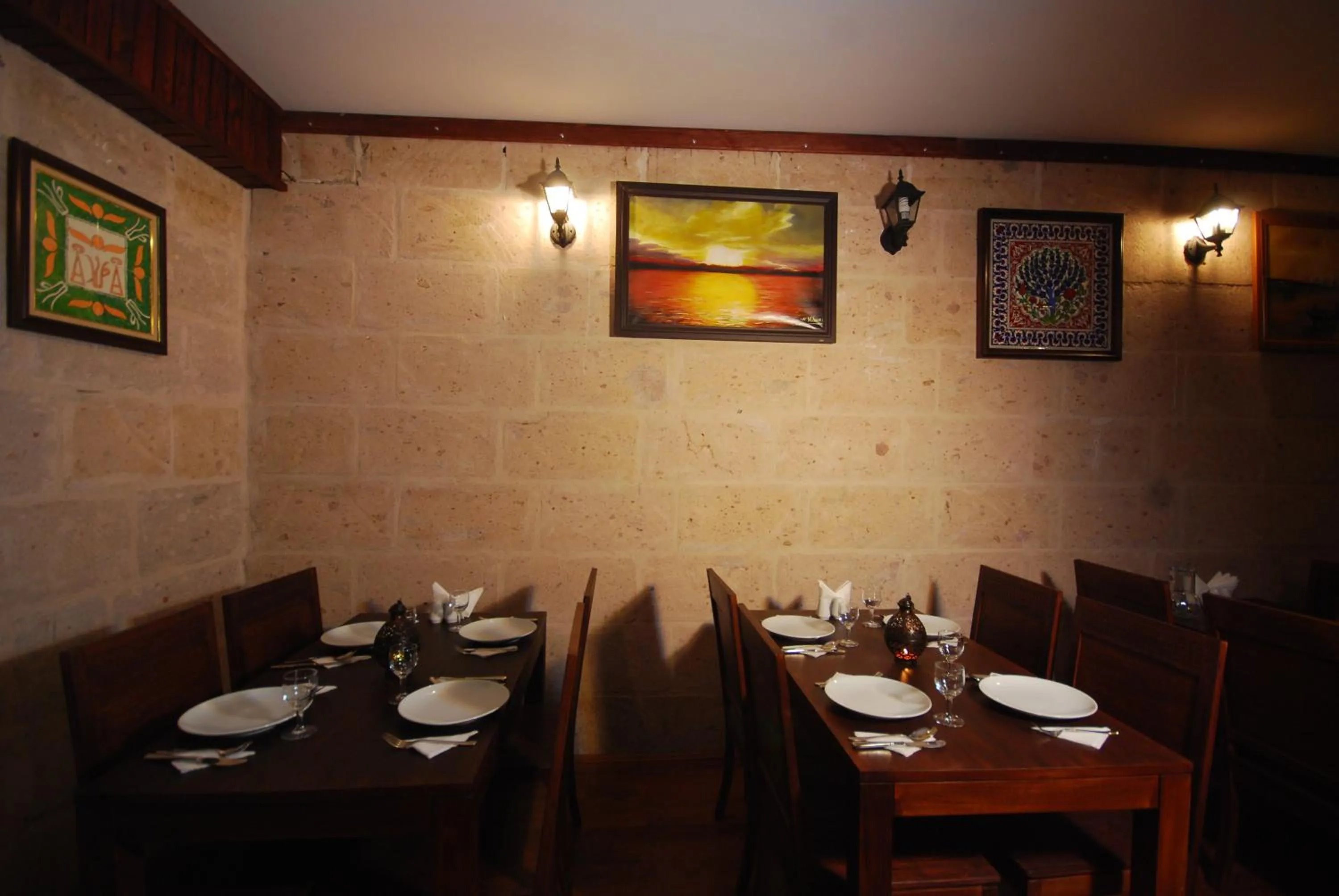 Restaurant/places to eat in Karamanli Konagi