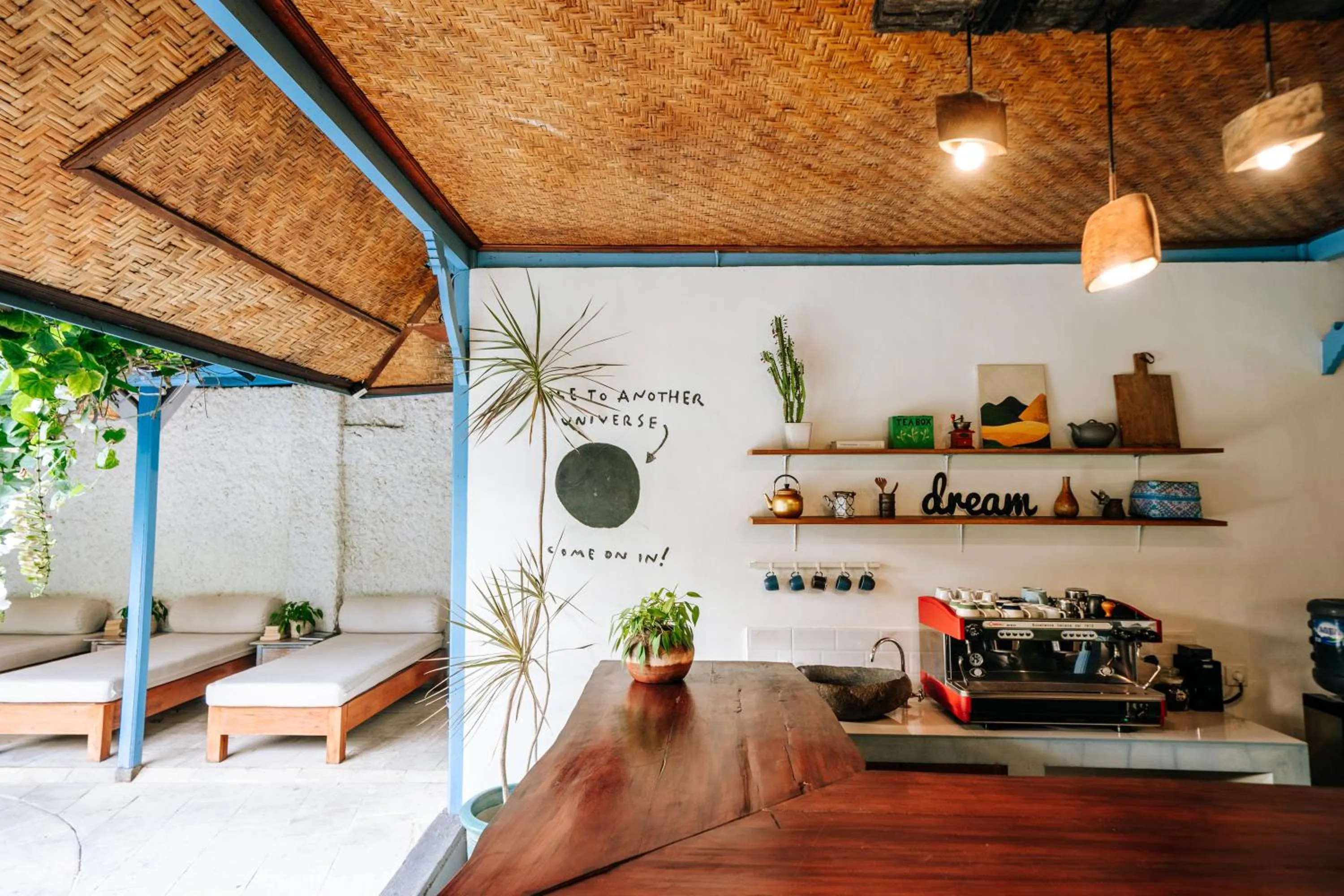 Restaurant/places to eat in Sanur House