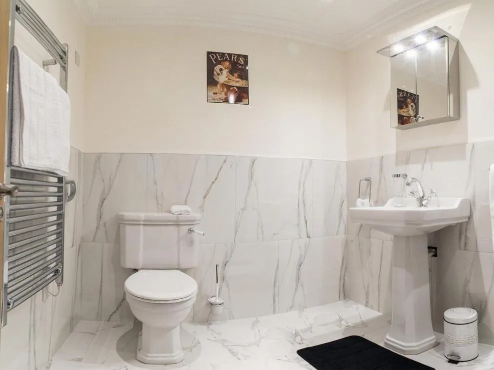 Bathroom in The Post House