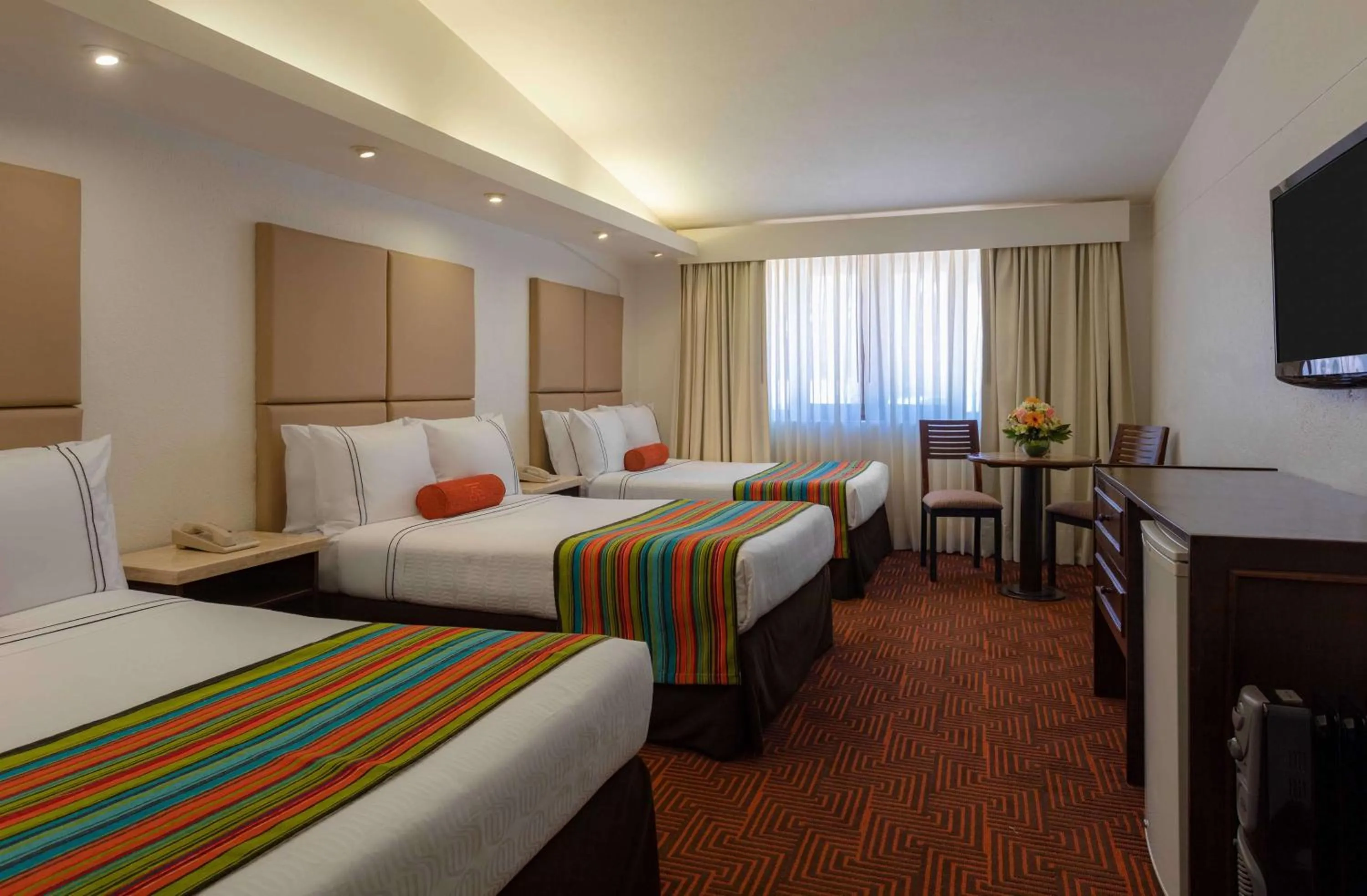 Photo of the whole room, Bed in Sonesta Posadas del Inca Puno