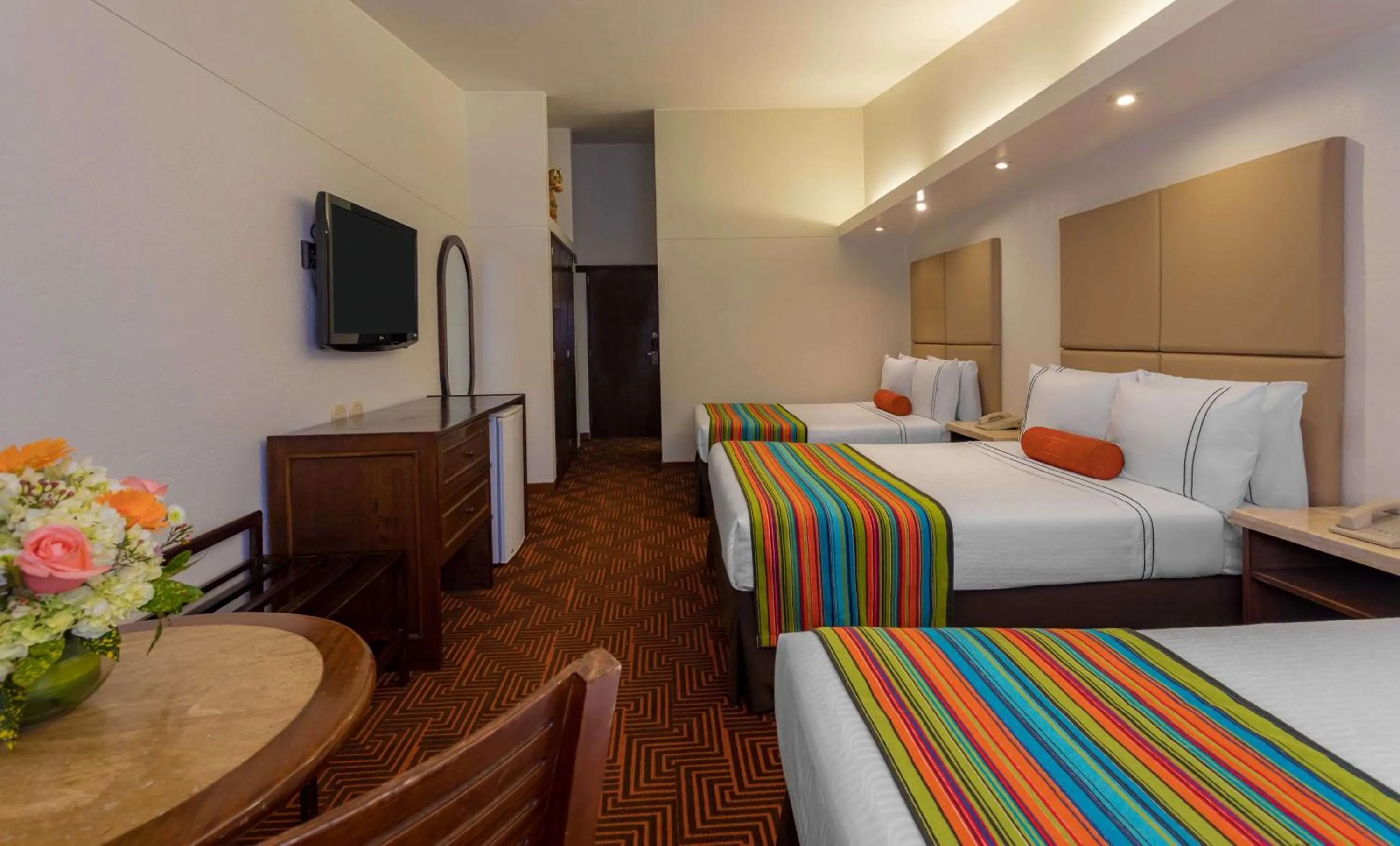 Photo of the whole room, Bed in Sonesta Posadas del Inca Puno