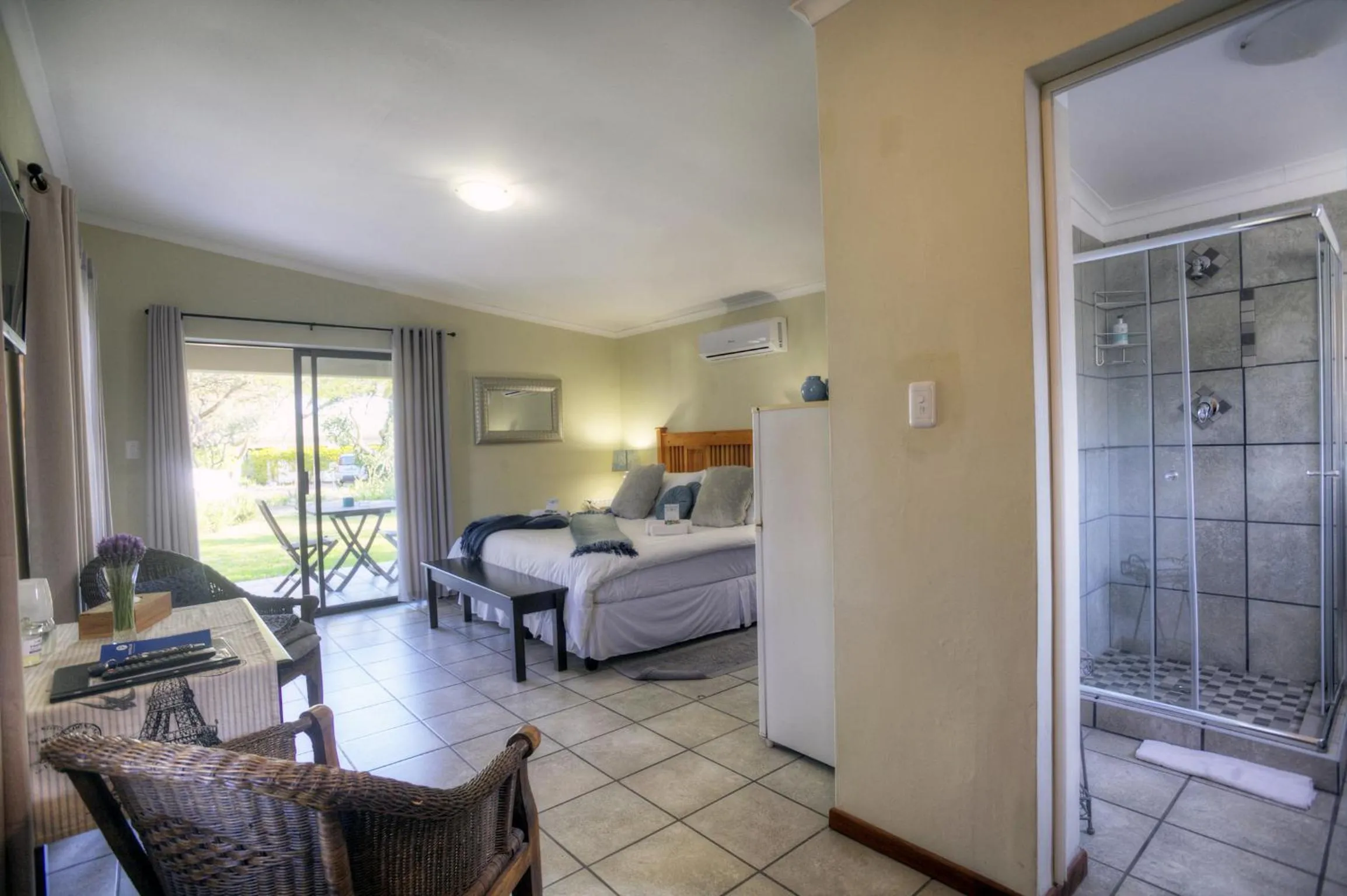 Photo of the whole room, Bed in De Old Drift Guest Farm