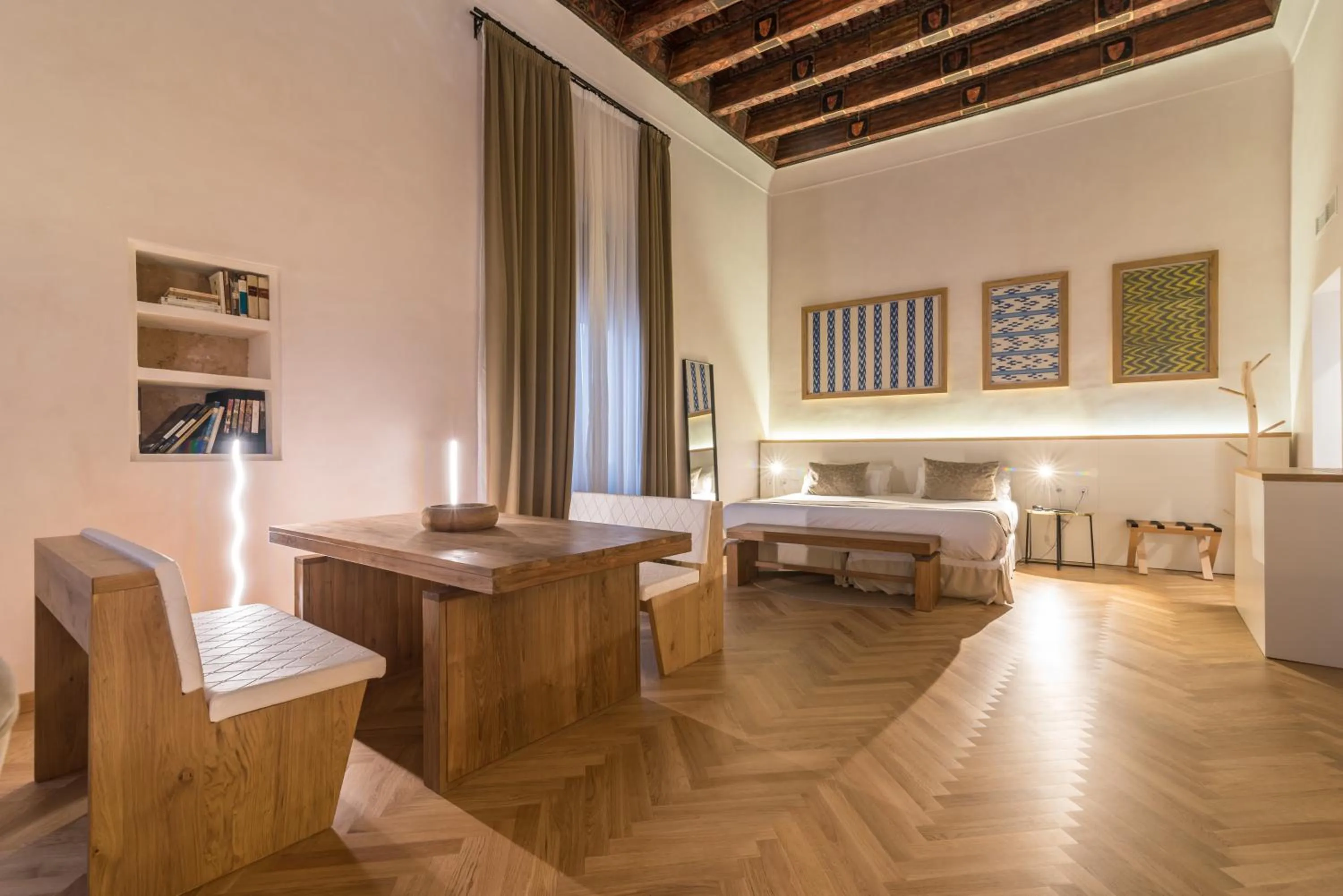 Living room, Bed in ICON Rosetó