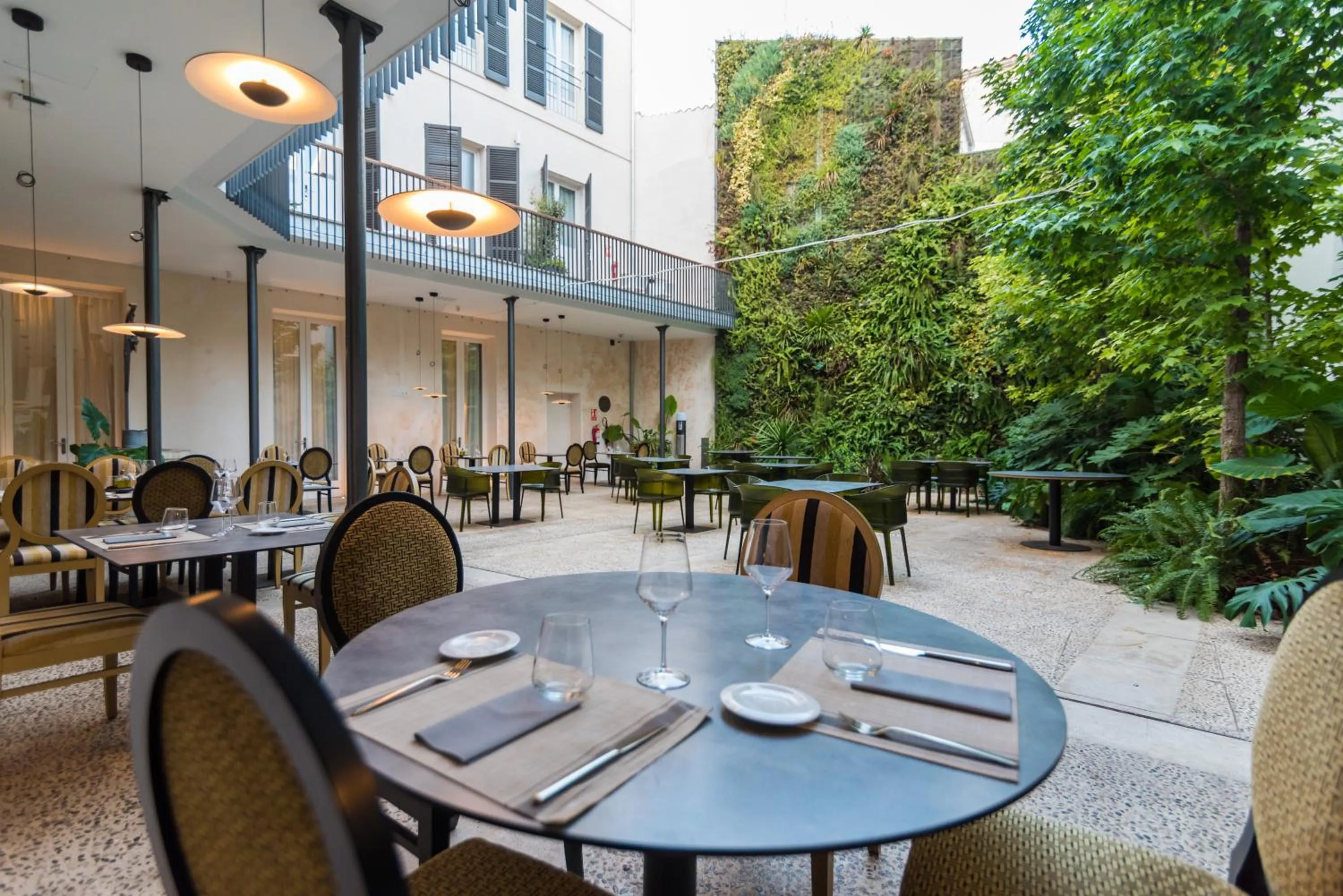 Patio in ICON Rosetó