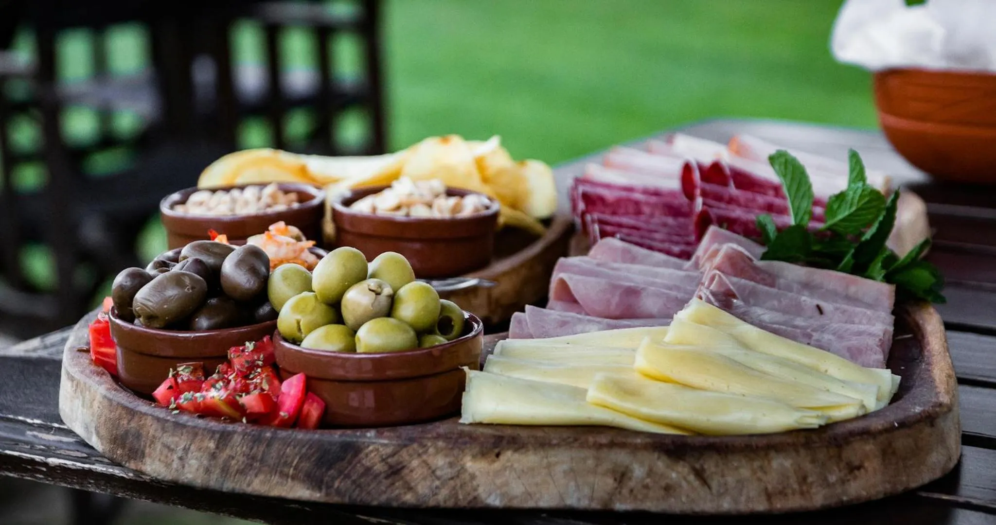 Food and drinks in Hotel Los Sauces