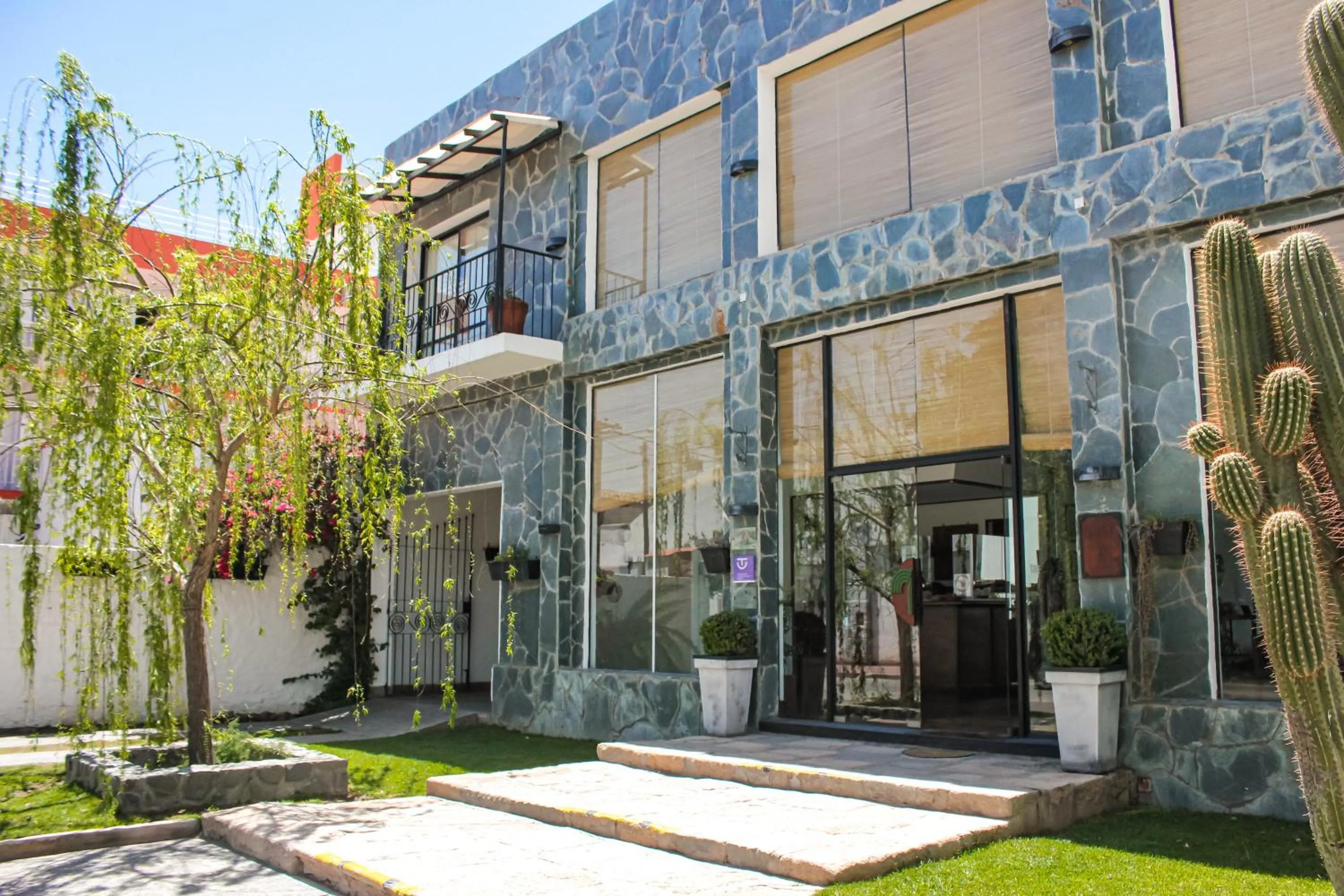 Property building in Hotel Los Sauces