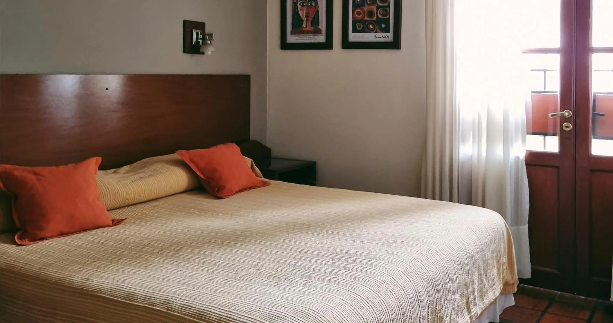 Bed in Hotel Los Sauces