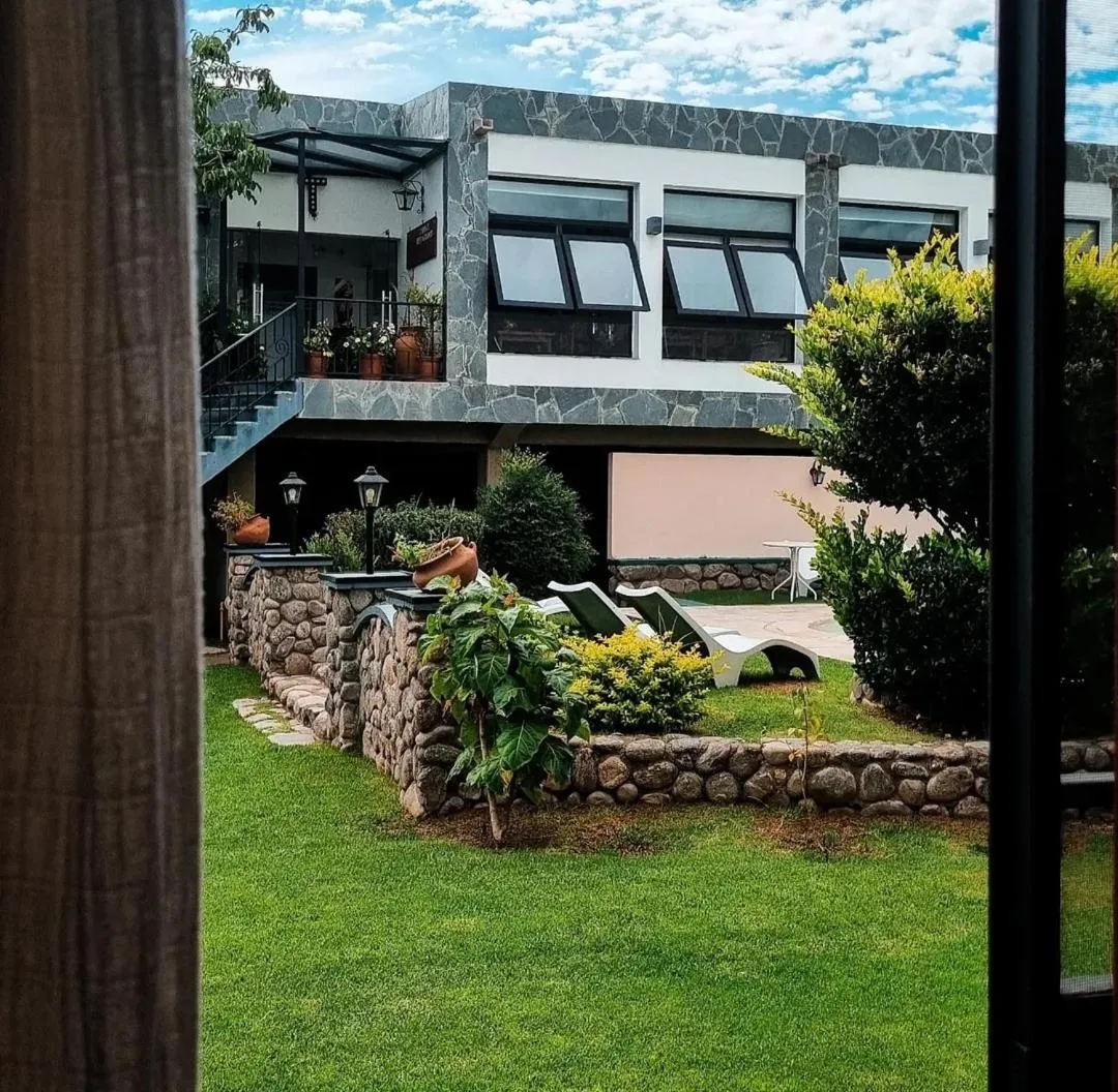 Garden view in Hotel Los Sauces