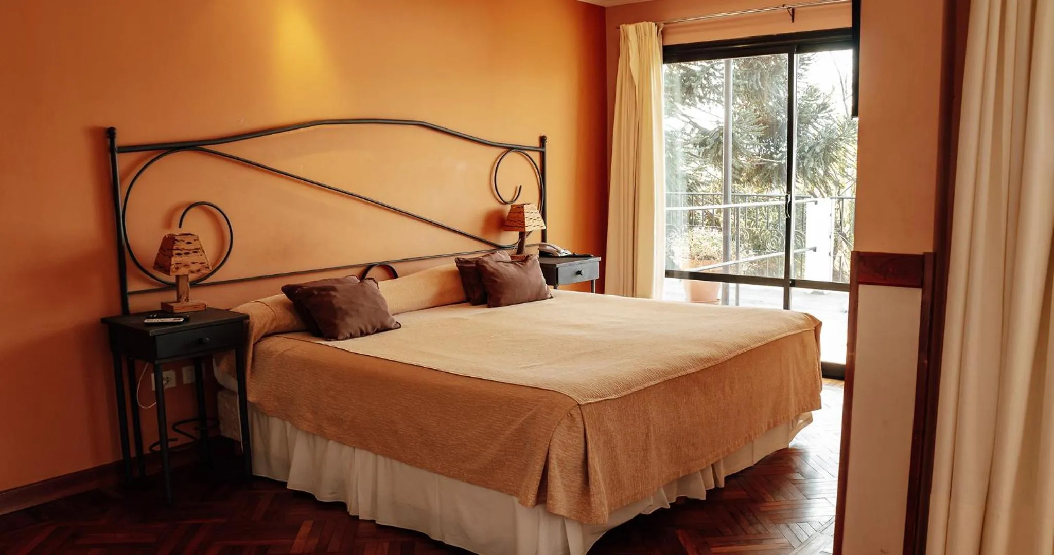 Bed in Hotel Los Sauces