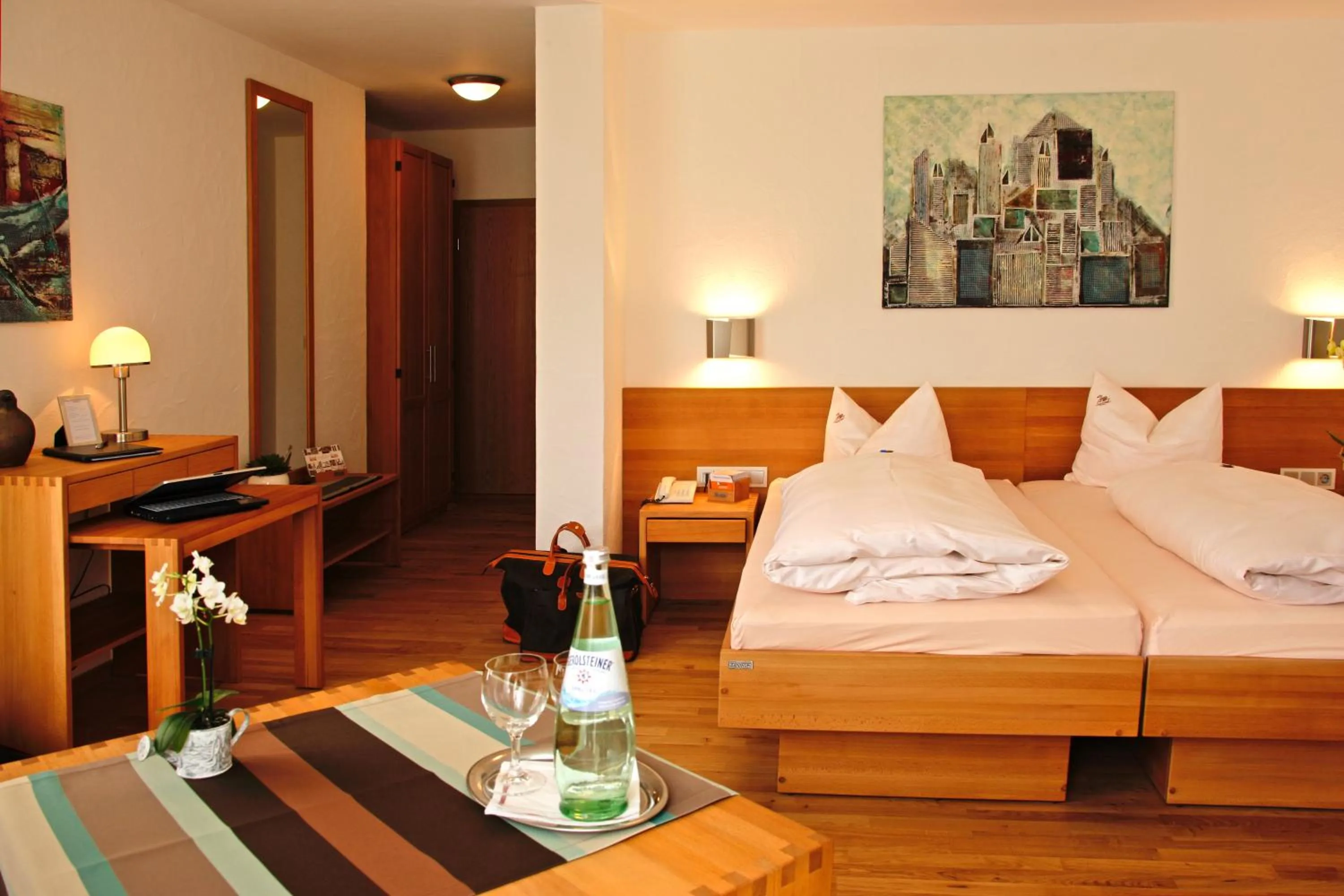 Bed in Hotel- Restaurant Zum Schwan