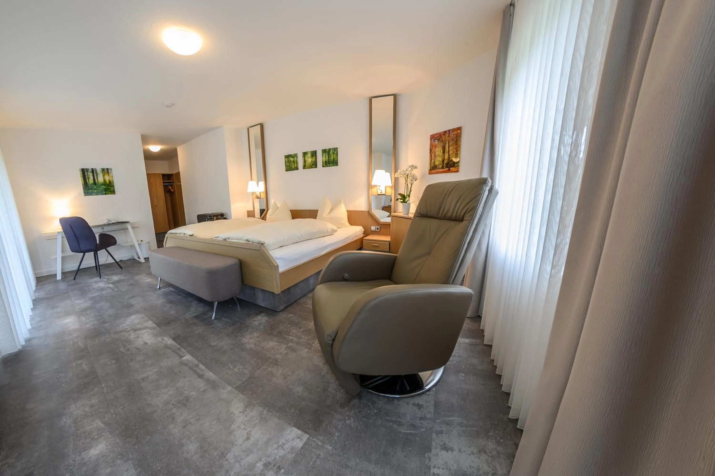 Bed in Hotel- Restaurant Zum Schwan