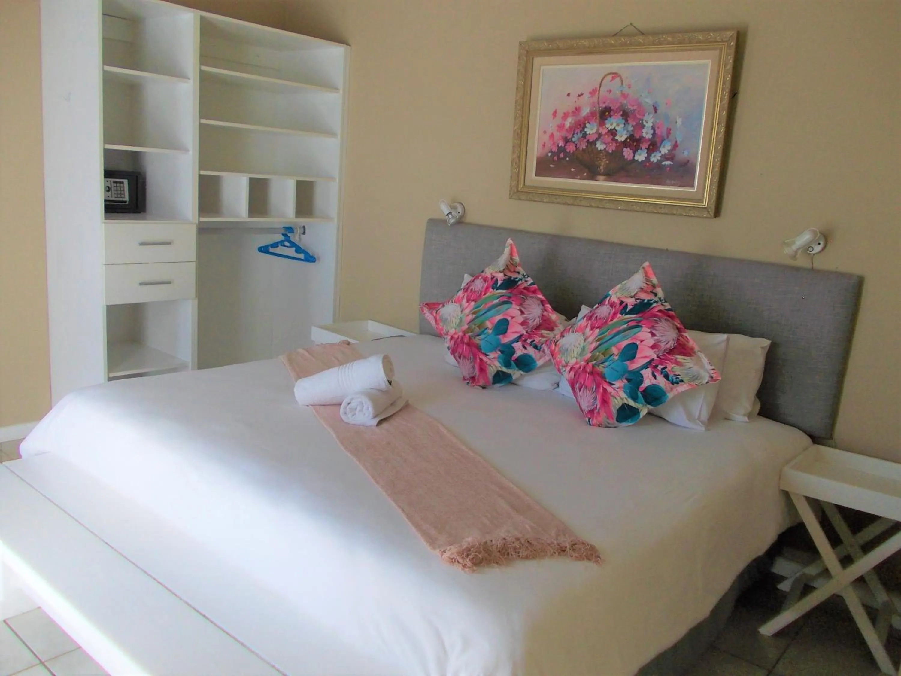 Photo of the whole room, Bed in Point Village Hotel and Self Catering