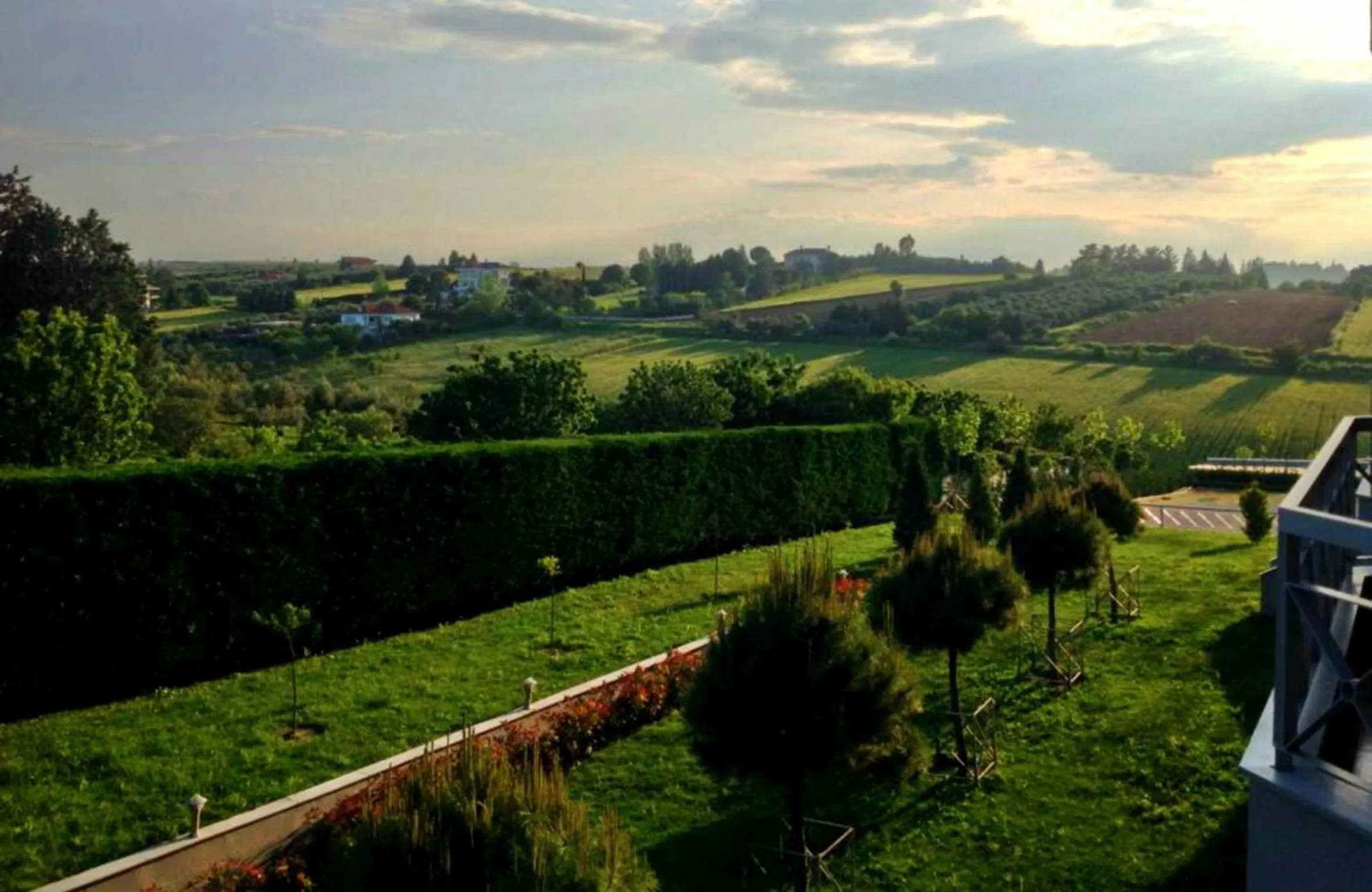 Garden view in Royal Hotel Thessaloniki
