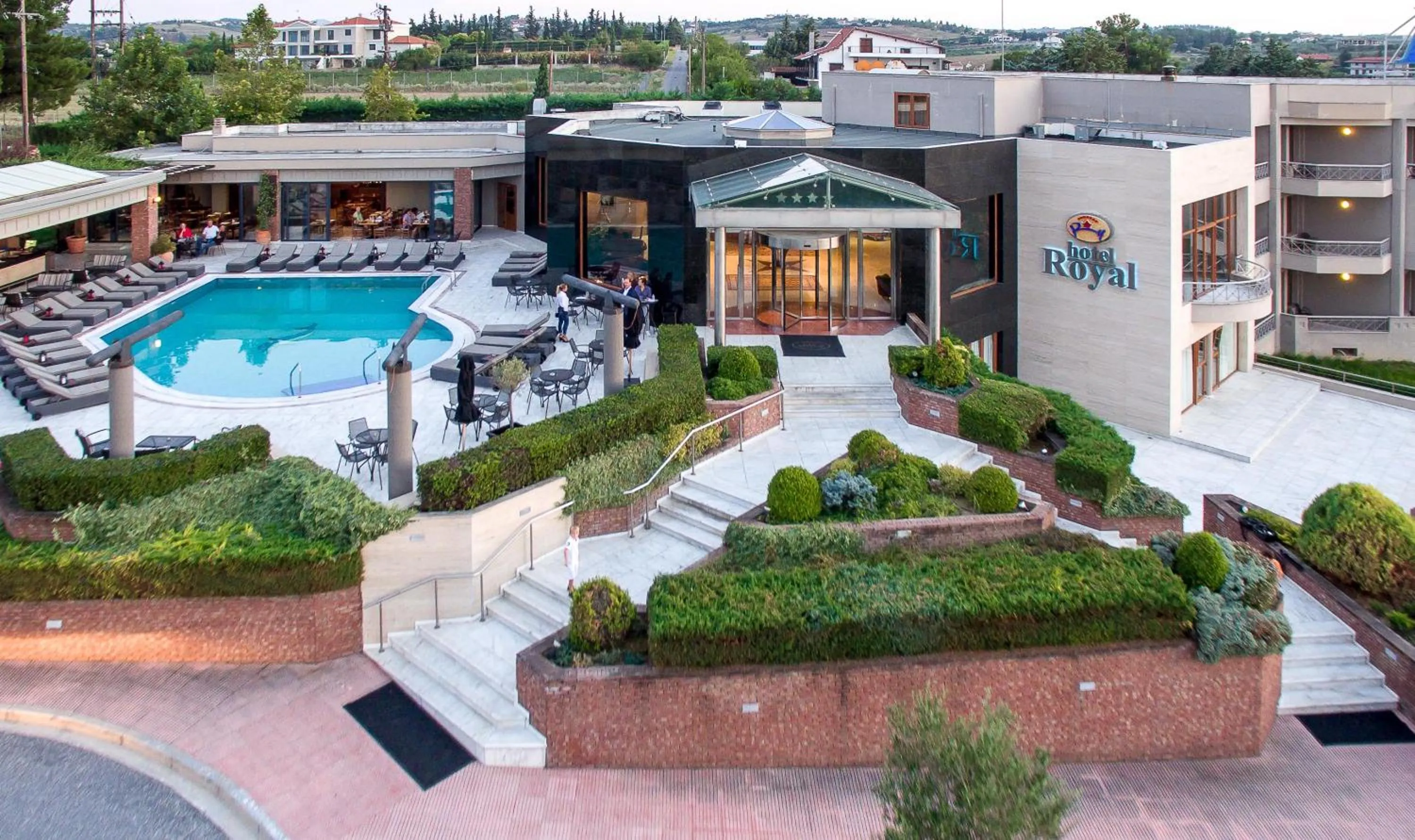 Facade/entrance in Royal Hotel Thessaloniki
