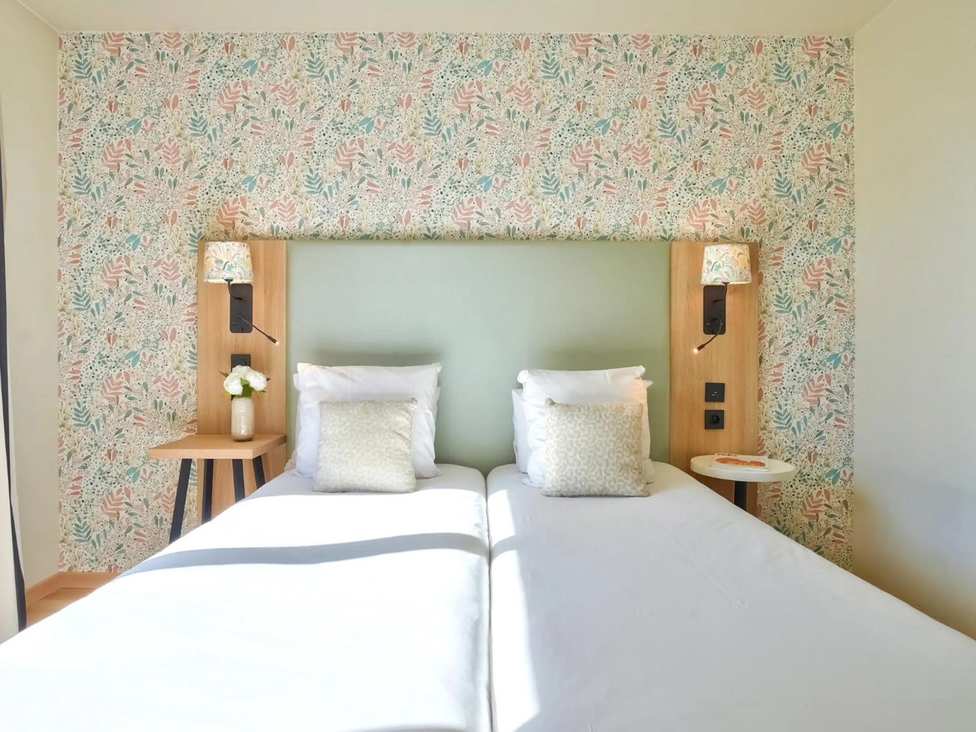 Bedroom, Bed in Séjours & Affaires Paris-Vitry