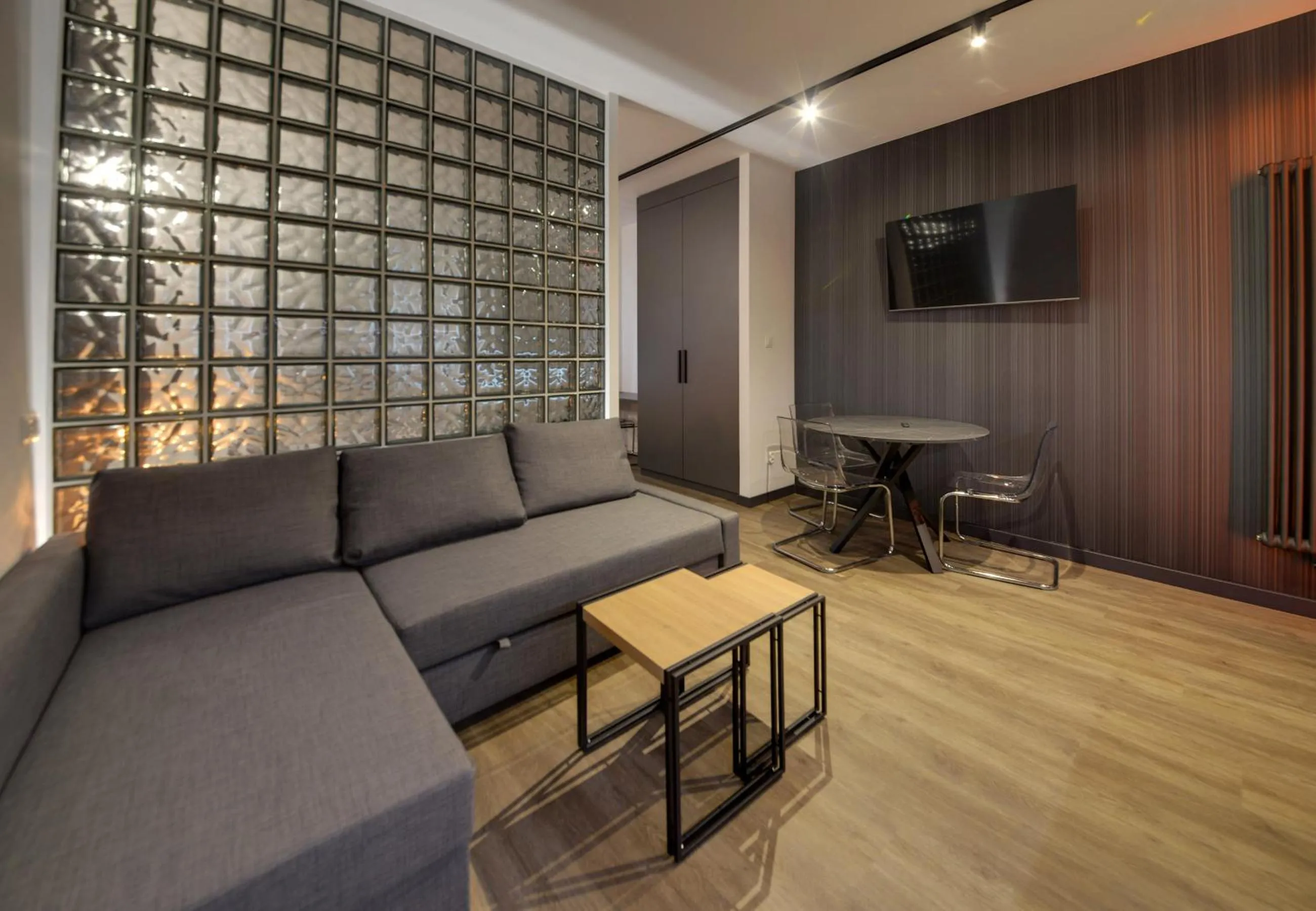 TV and multimedia in Q Apartamenty