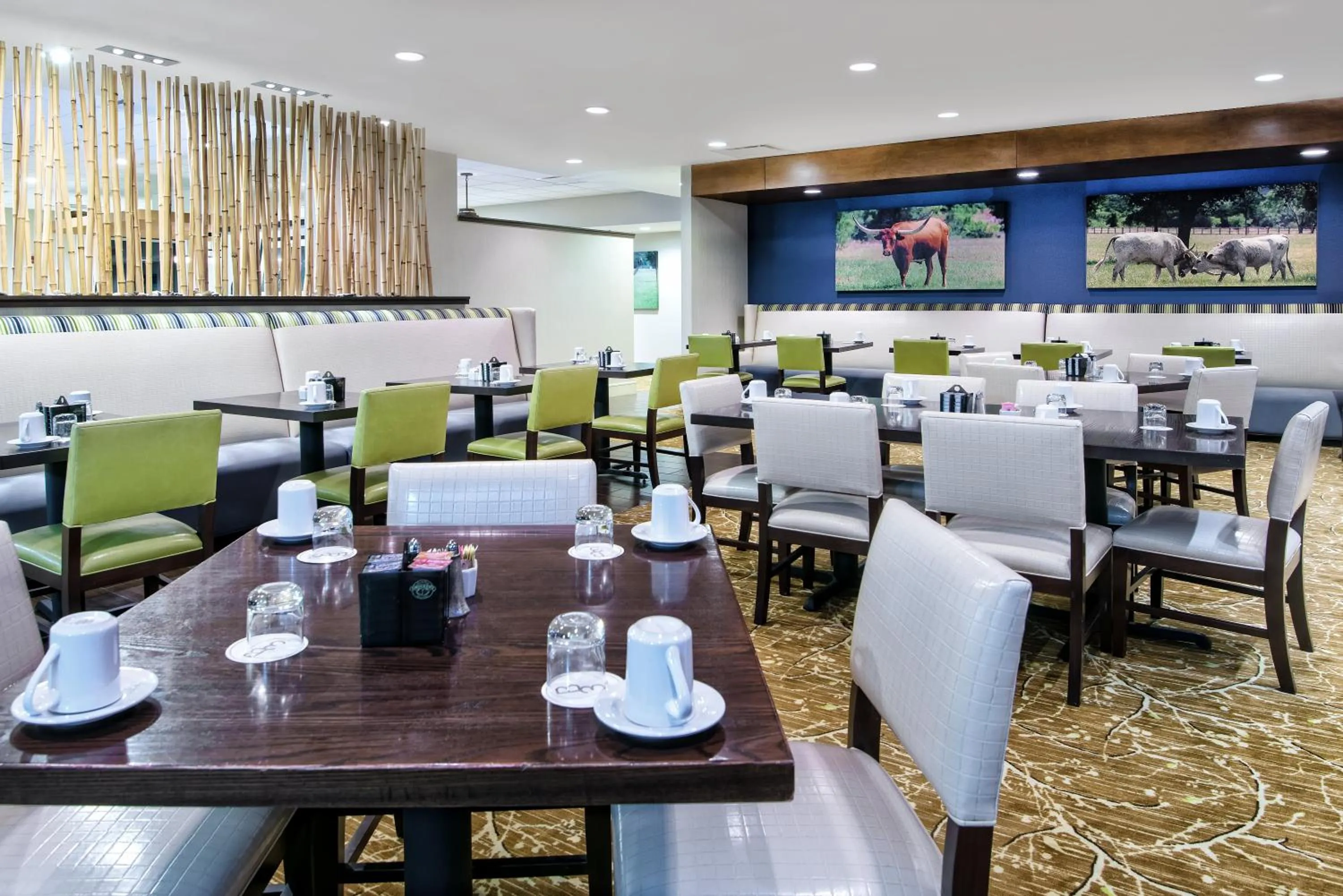 Restaurant/places to eat in Holiday Inn Hotel Dallas DFW Airport West, an IHG Hotel