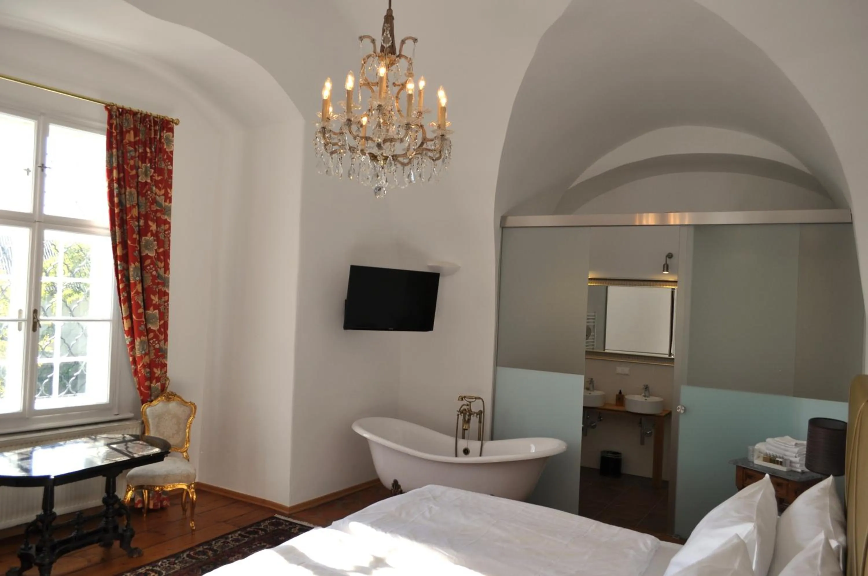 Bed in Schlosshotel Mailberg