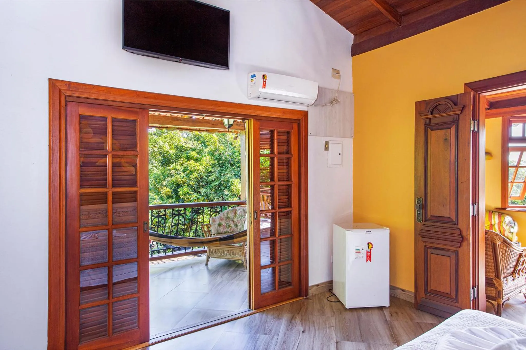 Photo of the whole room in Hotel Alemão Beach de Ilhabela