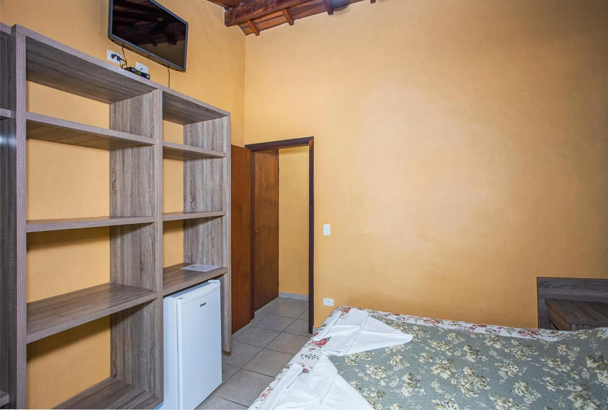 Photo of the whole room, Bed in Hotel Alemão Beach de Ilhabela