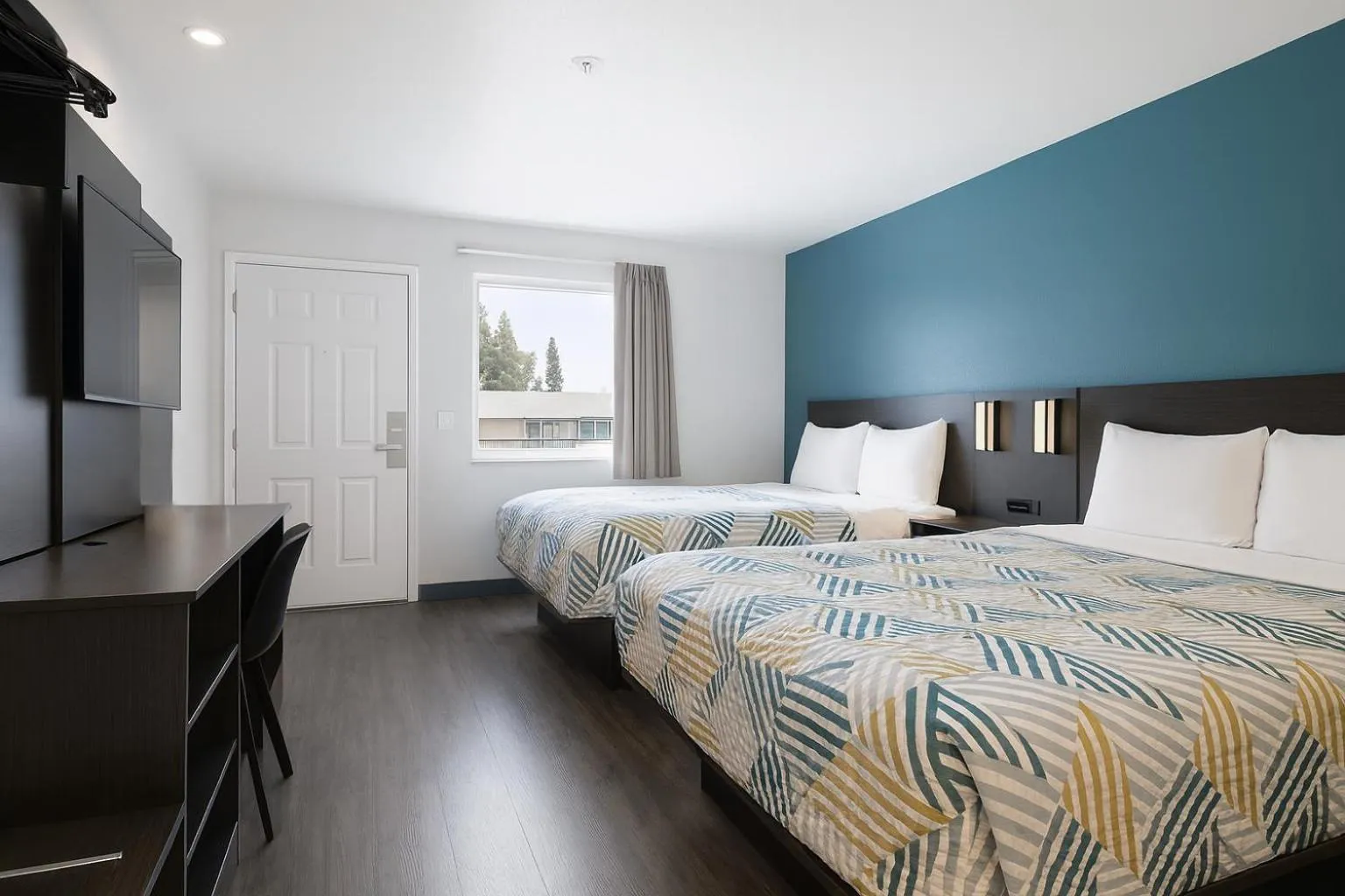 Bed in Motel 6-Westminster, CA - North