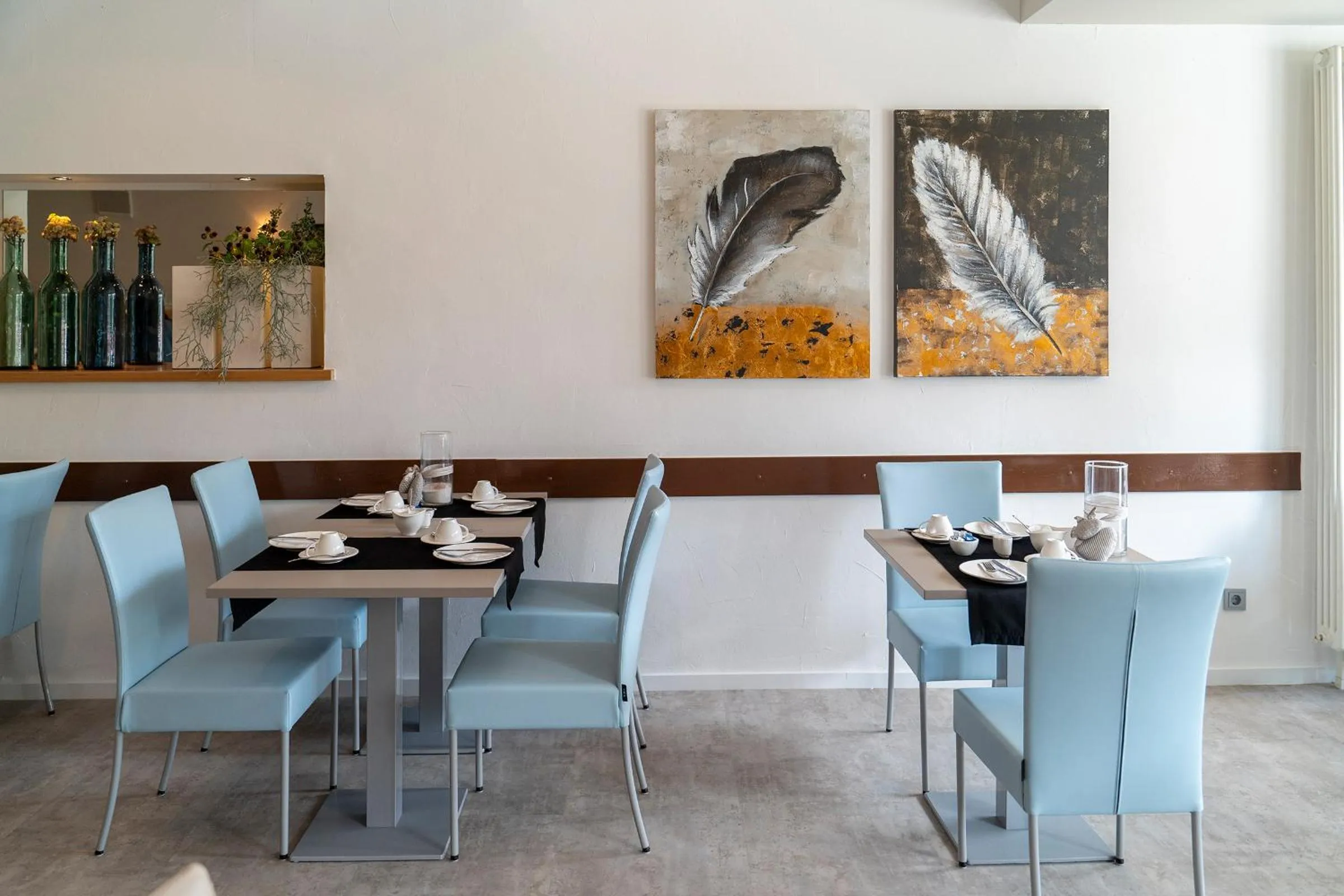 Breakfast in Boardinghouse by M&K