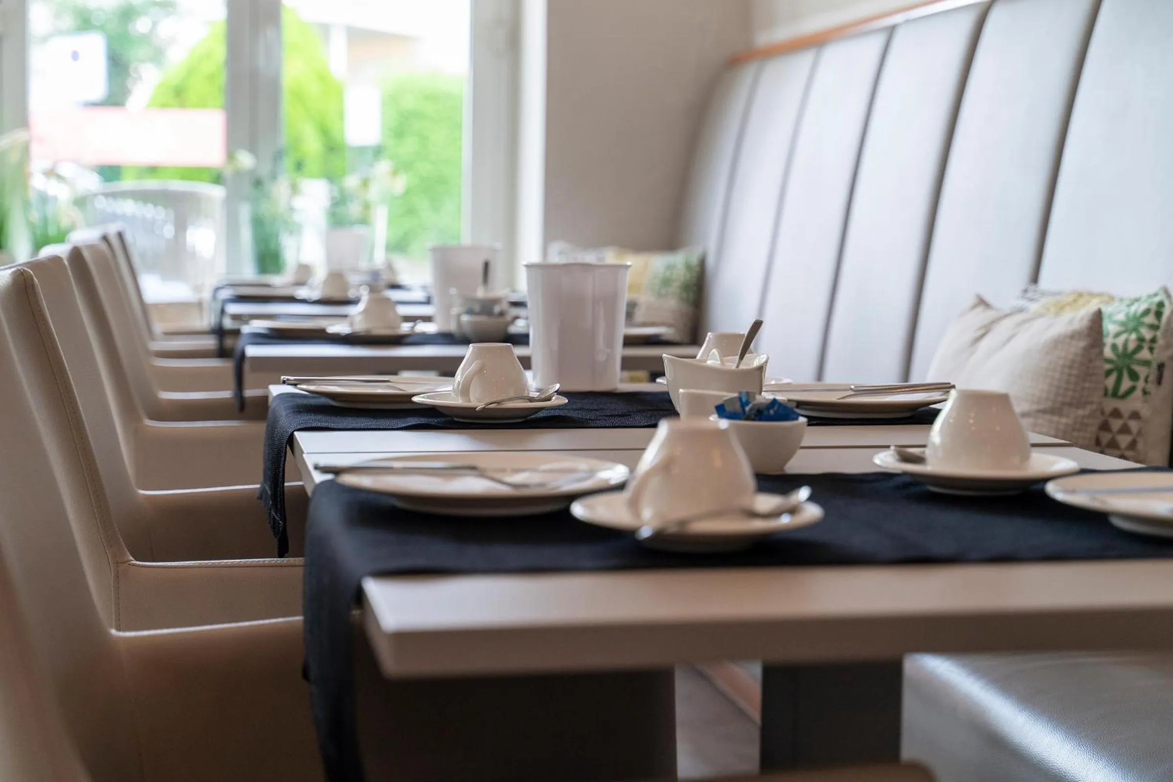 Breakfast in Boardinghouse by M&K