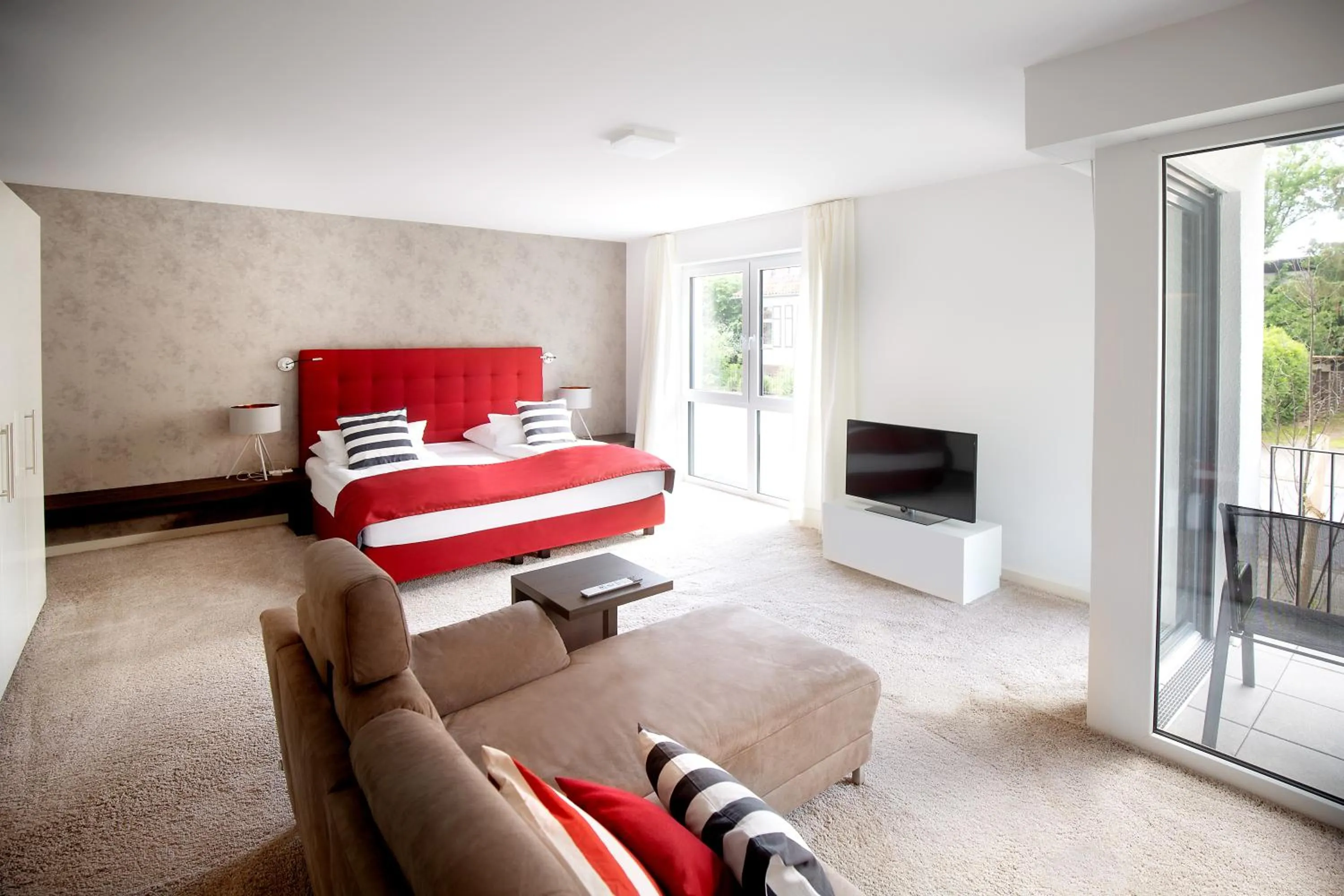 Living room, Bed in Boardinghouse by M&K