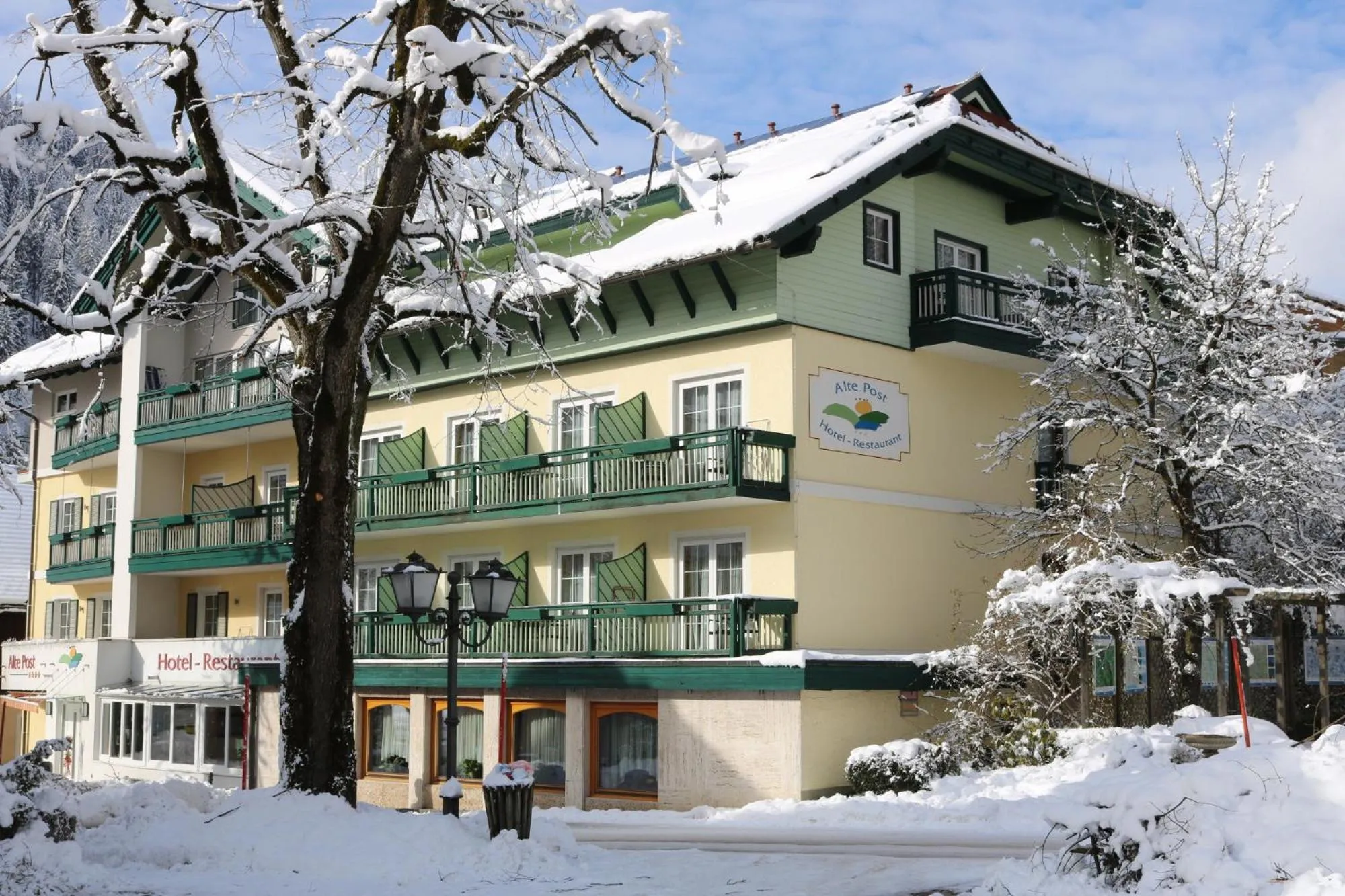 Property building in Hotel Alte Post
