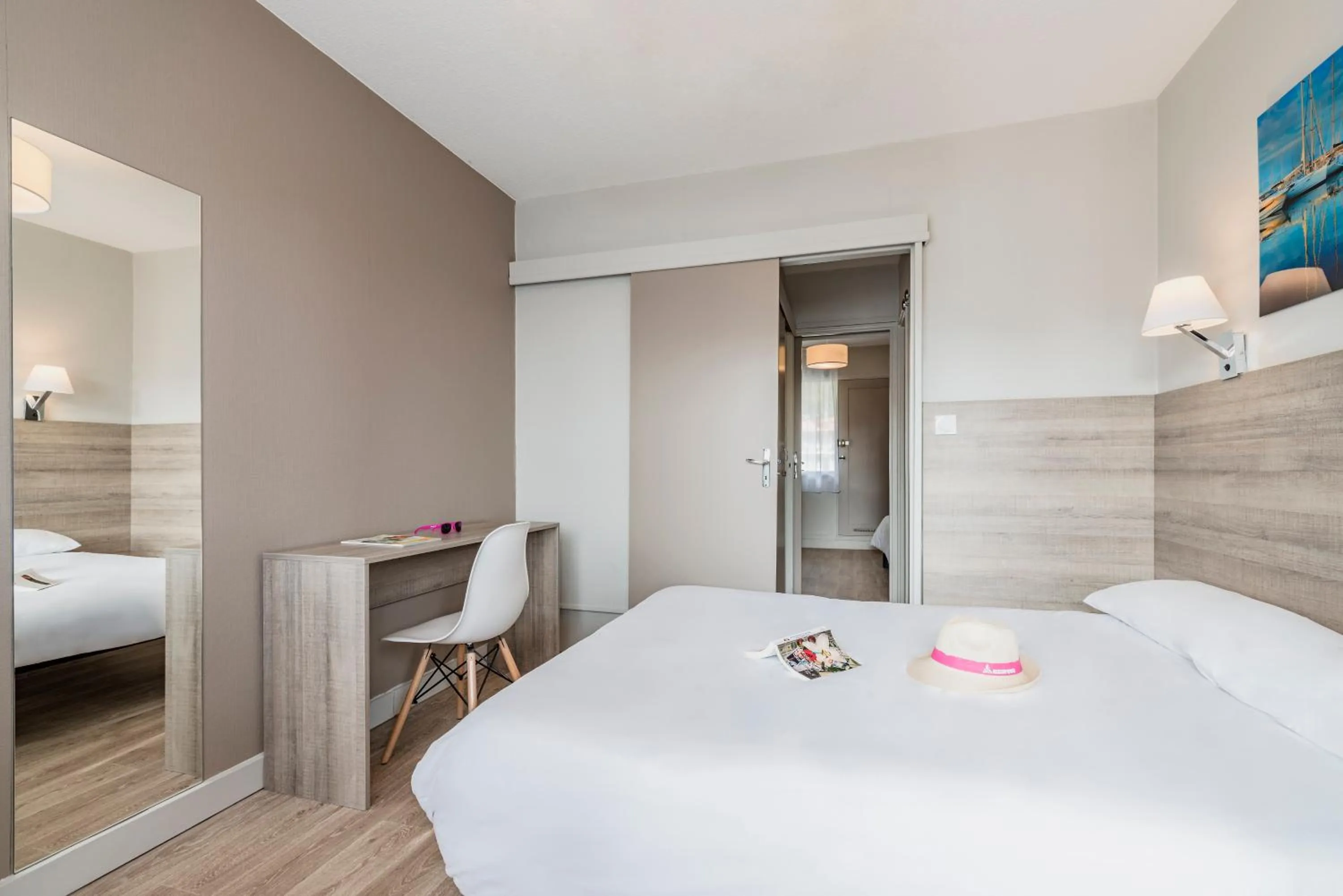 Photo of the whole room, Bed in Azureva Cap d'Agde