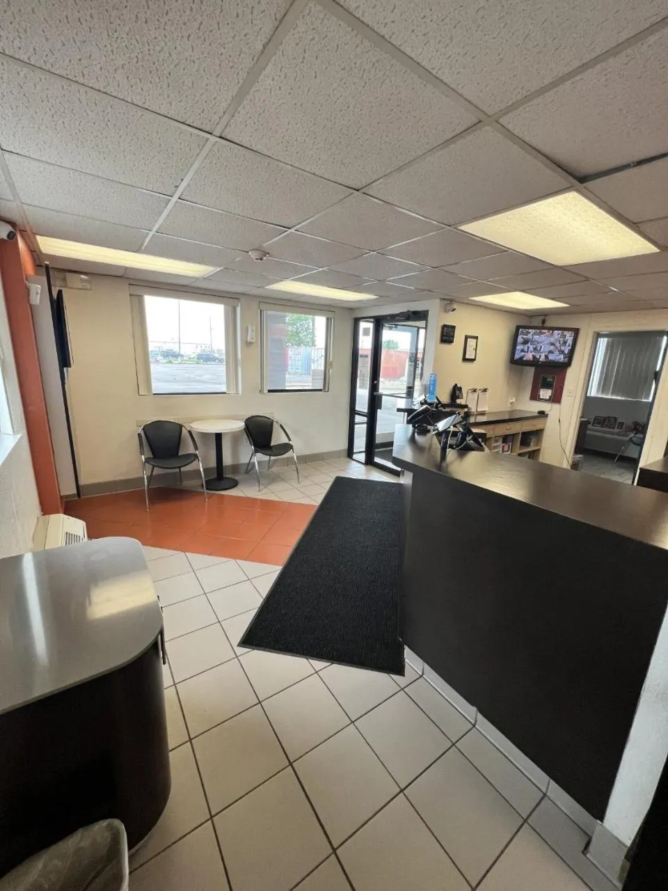 Lobby or reception in Motel 6-Council Bluffs, IA - Omaha East