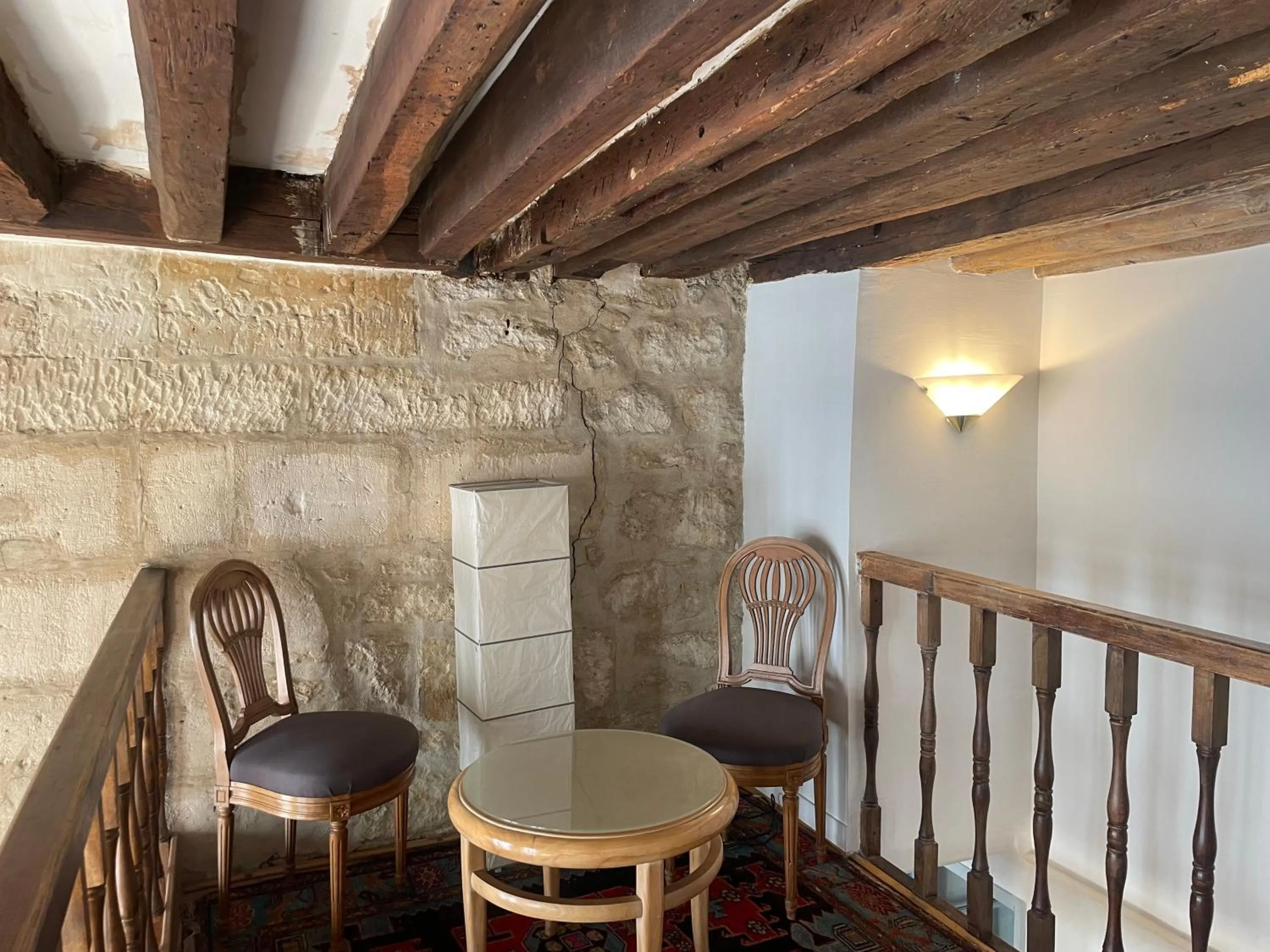 Seating area in Hôtel Du Jeu De Paume