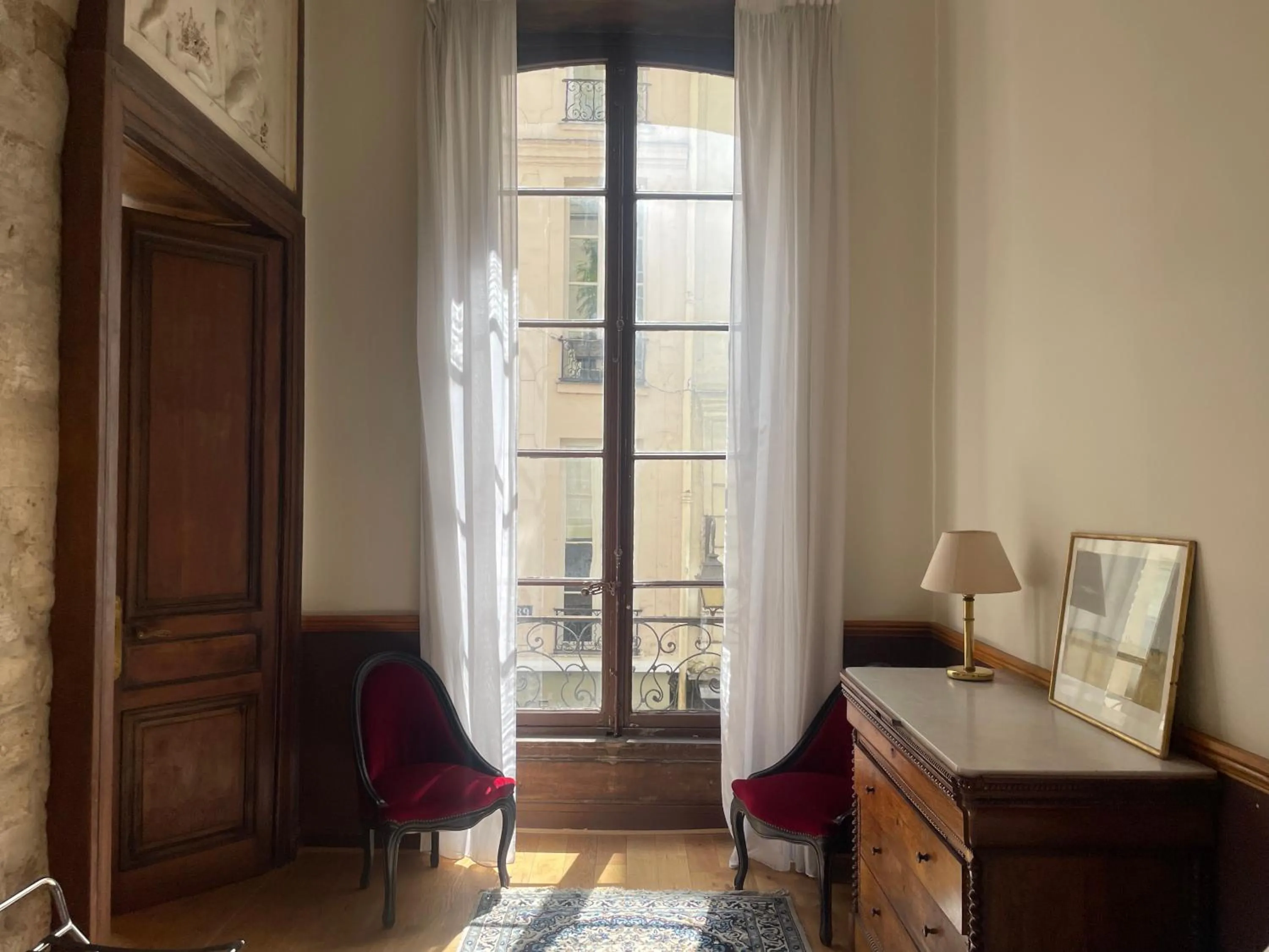 Bedroom in Hôtel Du Jeu De Paume
