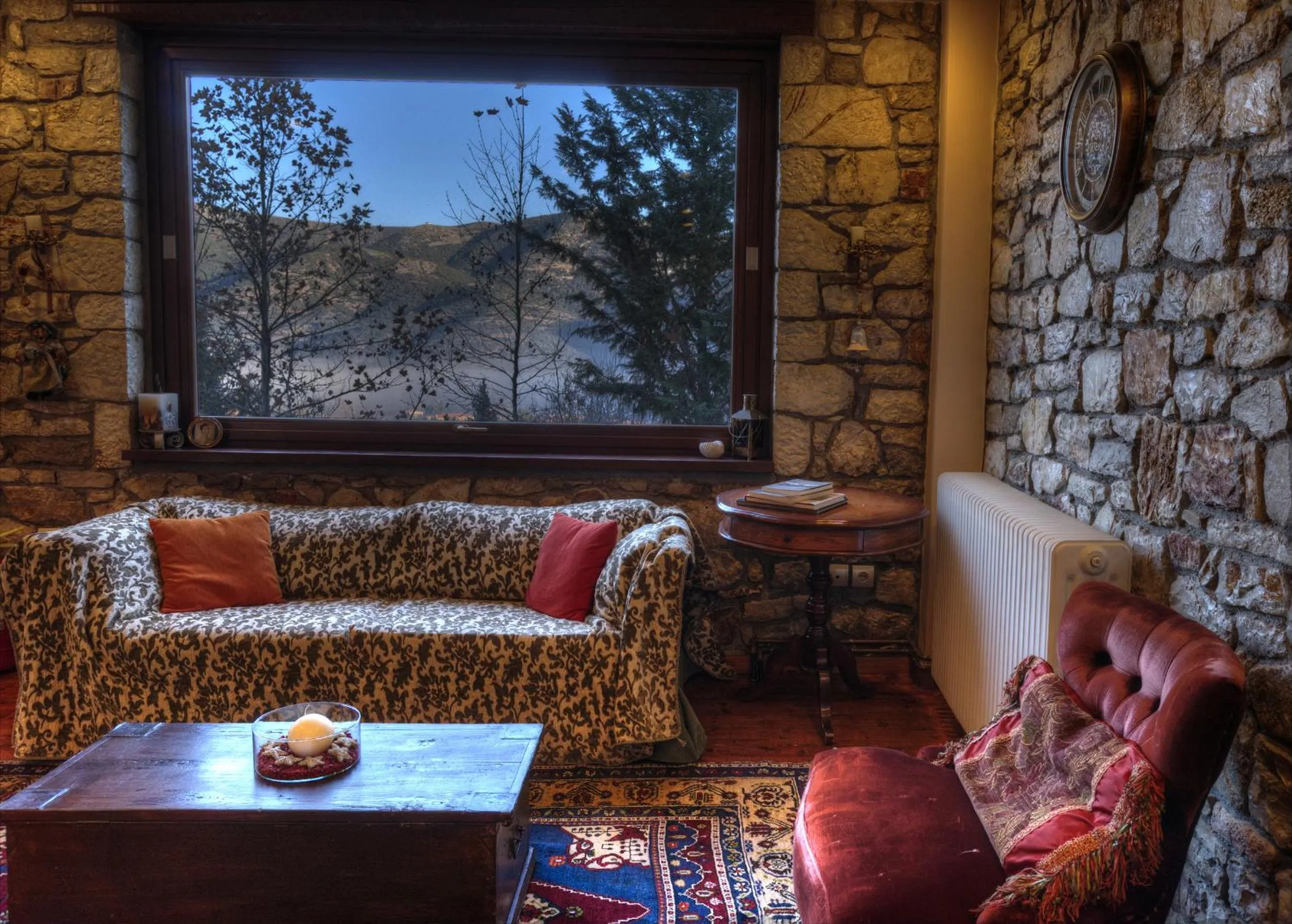 Communal lounge/ TV room in Finday Eco Boutique Hotel