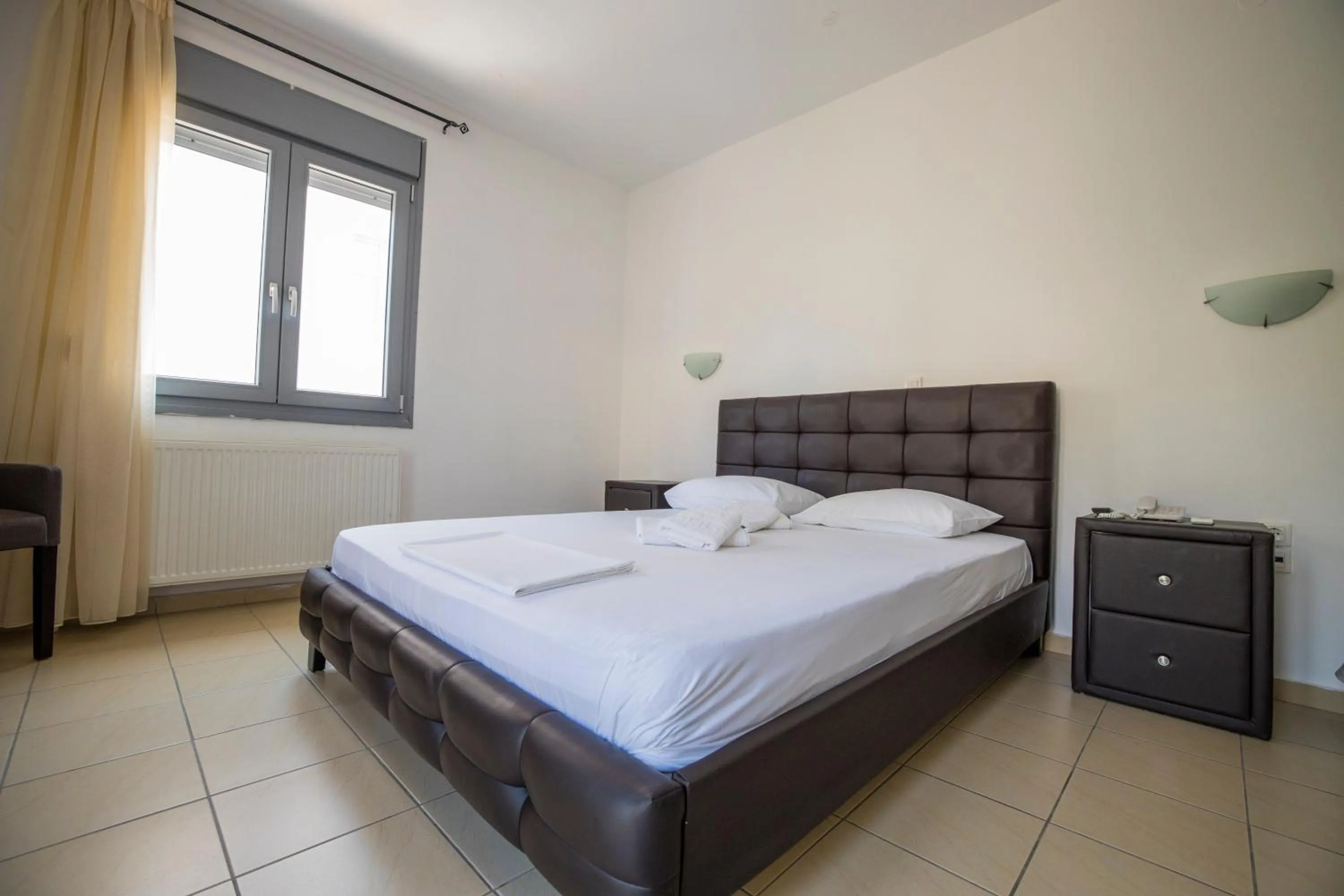 Bedroom, Bed in Pyrgos Sofokleous