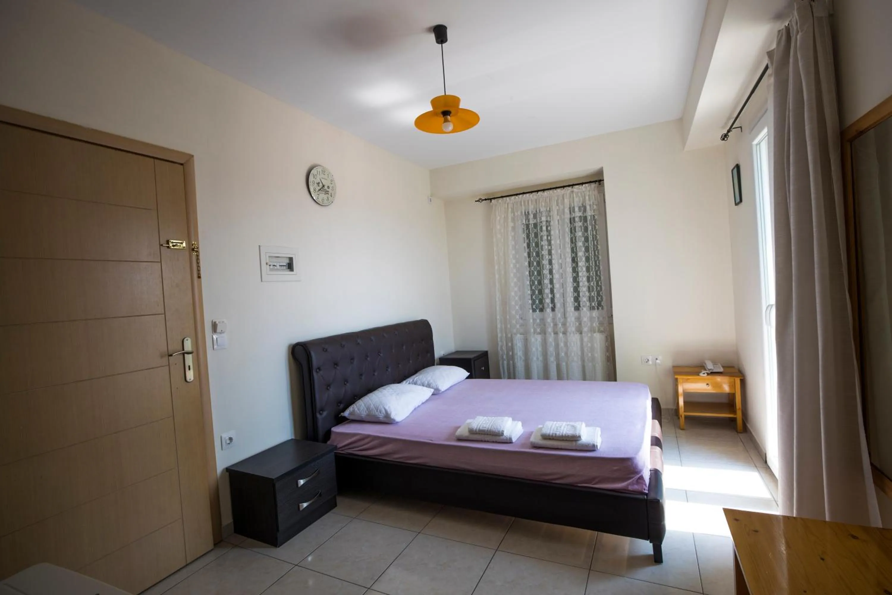 Bedroom, Bed in Pyrgos Sofokleous