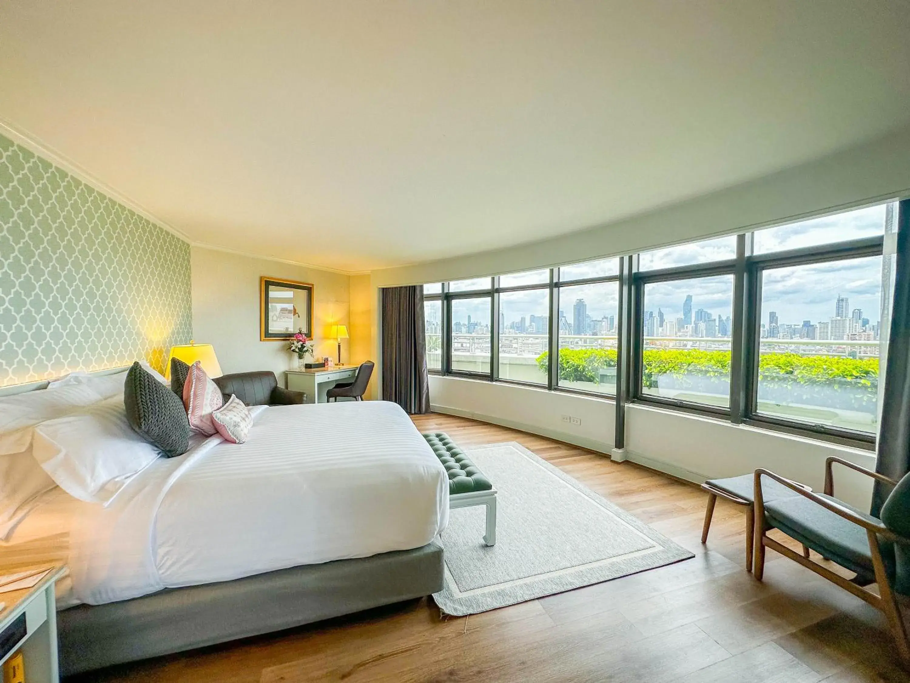 Suite River View Balcony in Grand China Bangkok Suite River View Balcony in Grand China Bangkok