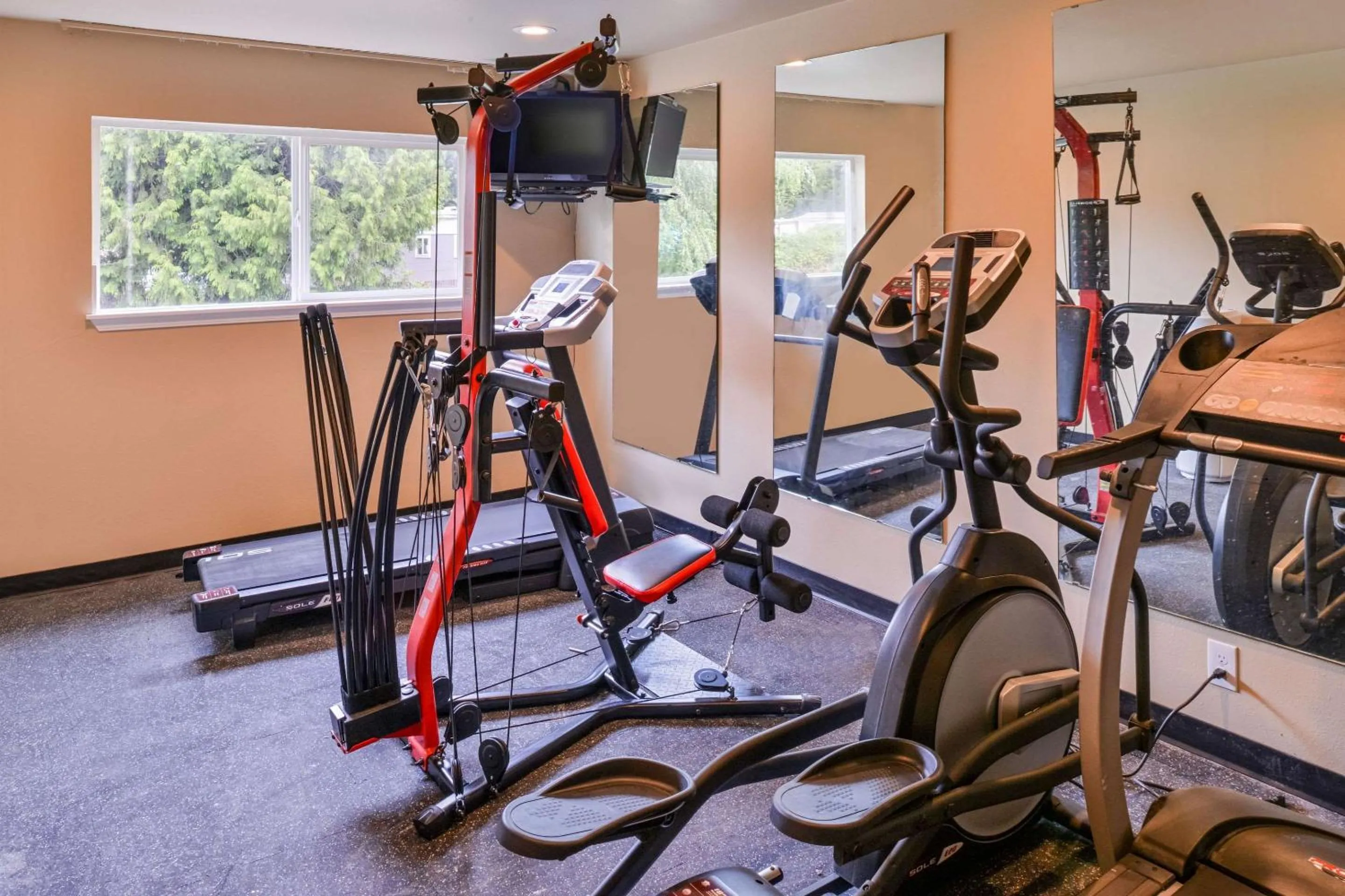 Fitness centre/facilities in Quality Inn Hotel, Kent - Seattle