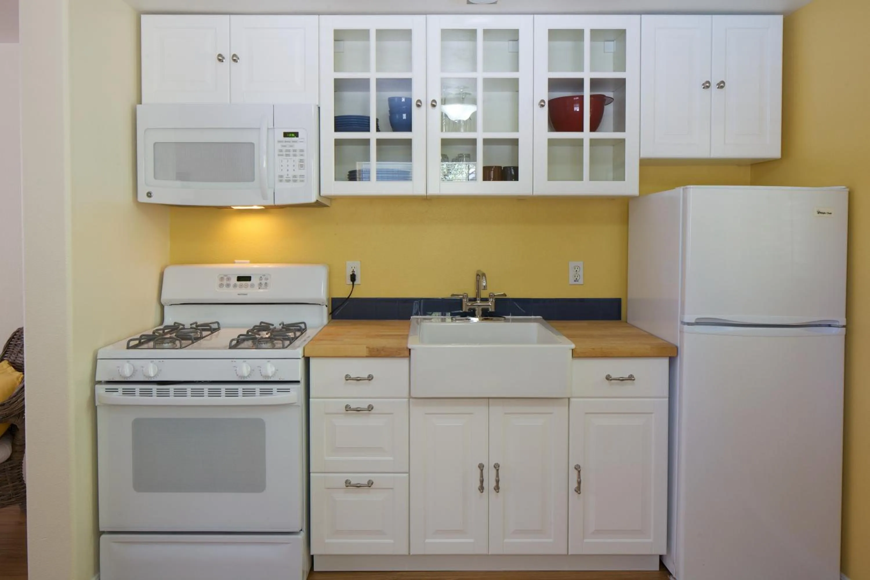 Kitchen or kitchenette in Cottages On River Road
