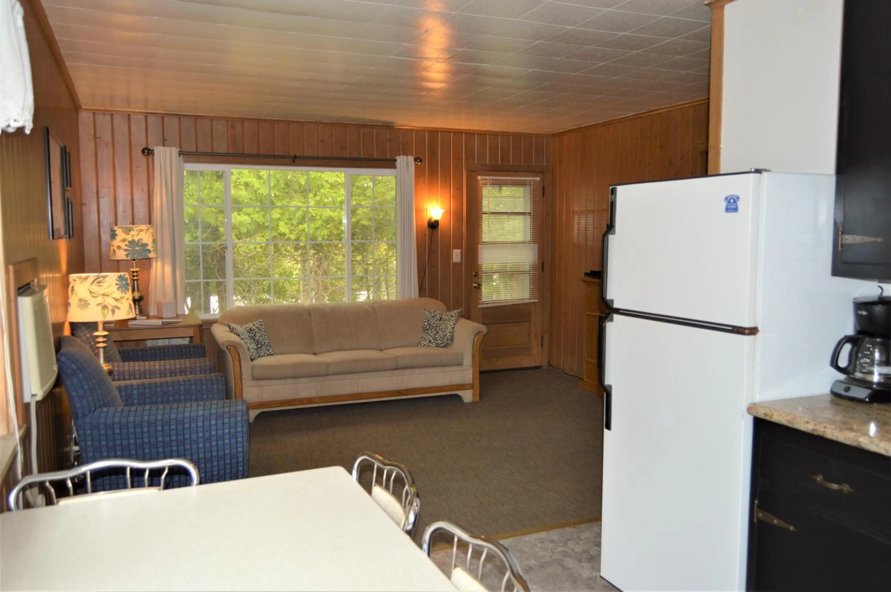 Living room in Baileys Sunset Cottages