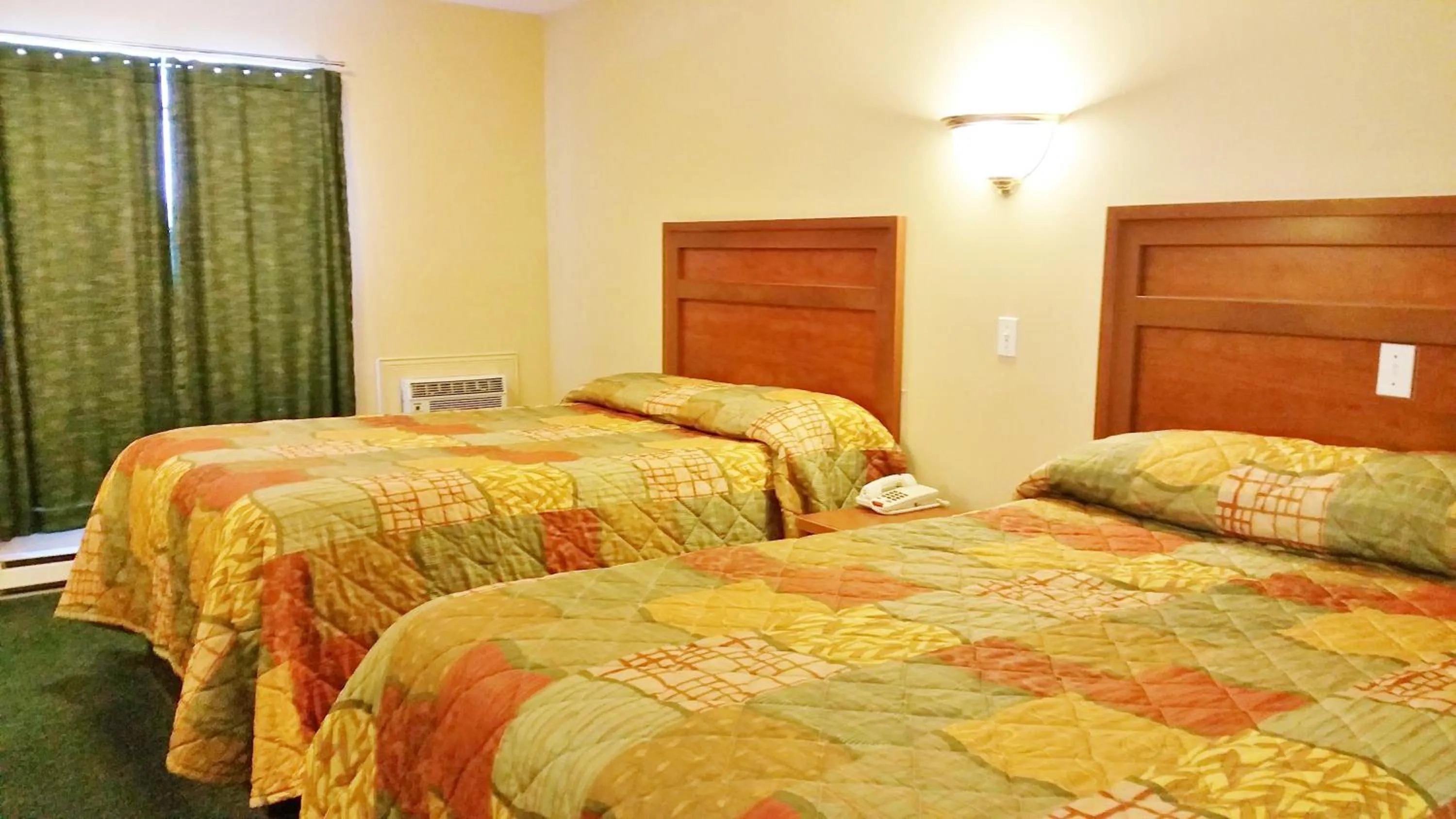 Other, Bed in Alpine Motel