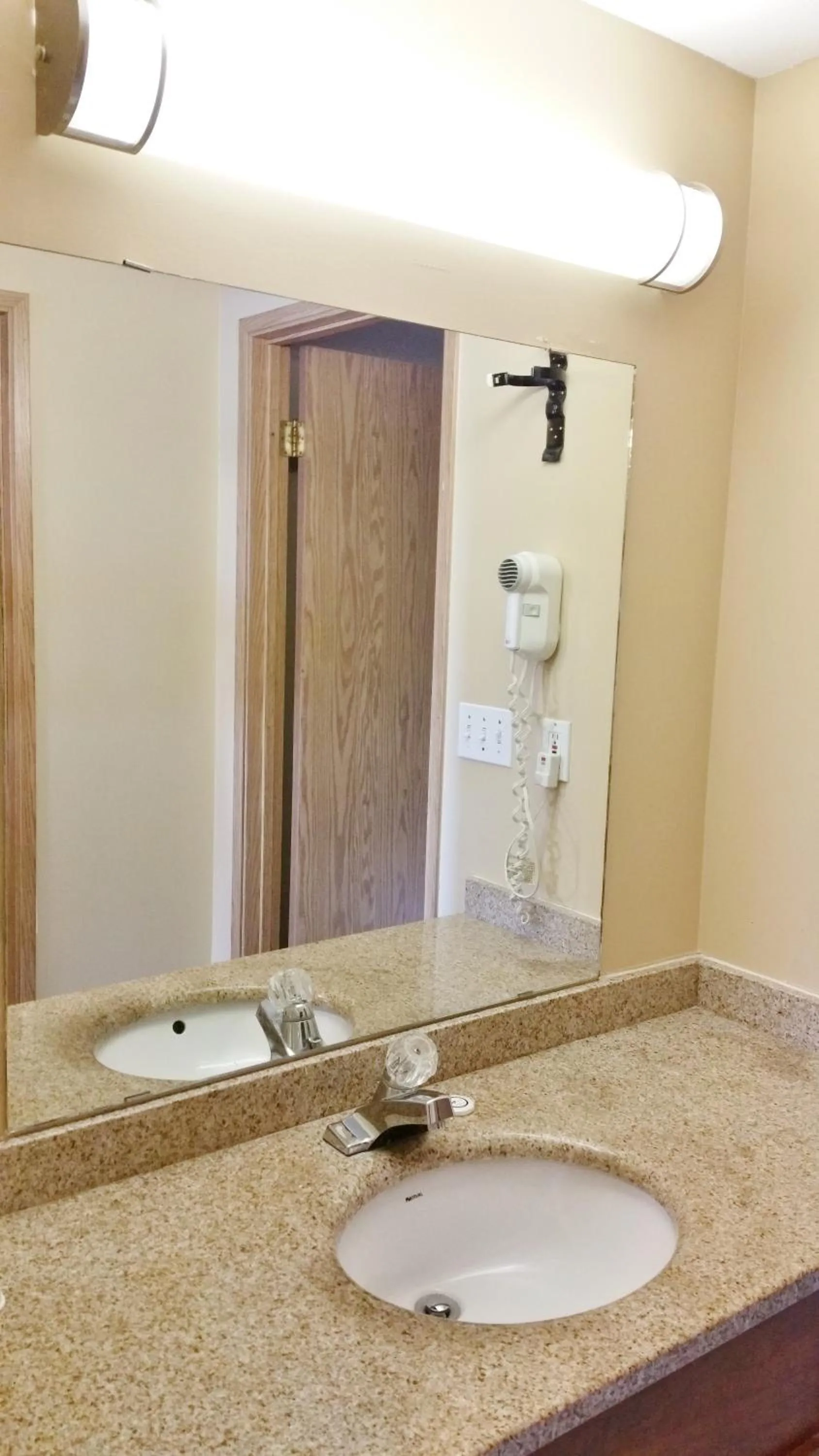 Other in Alpine Motel