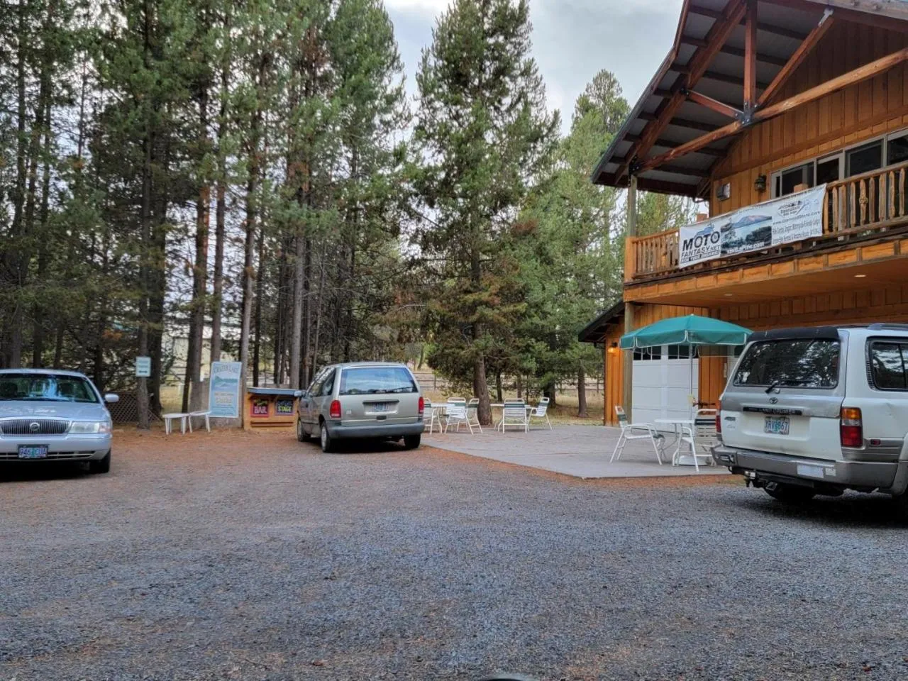 Parking in DiamondStone Guest Lodges