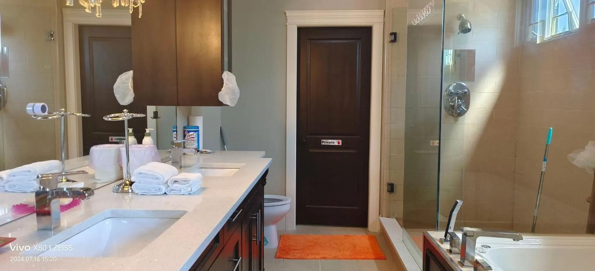 Sunny Island by White Rock B&B