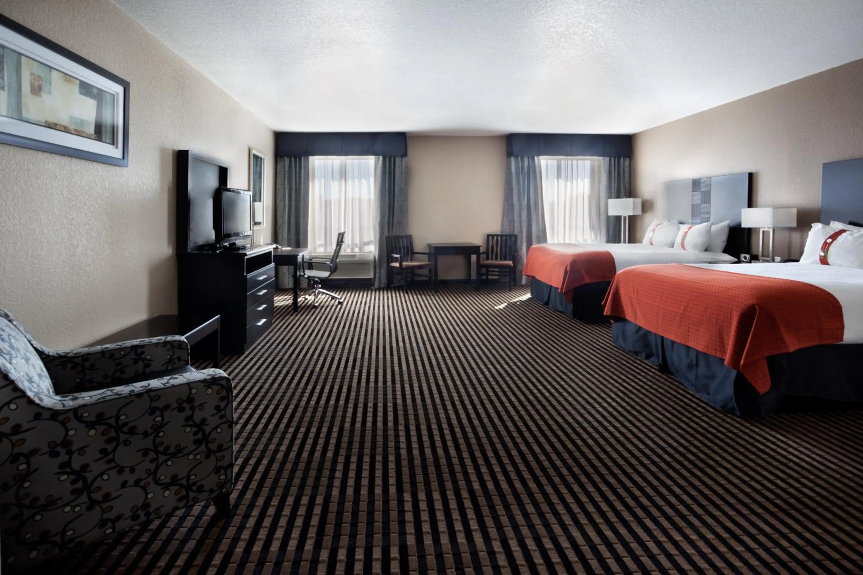 Photo of the whole room, Bed in Holiday Inn San Antonio North Stone Oak Area by IHG-Newly Renovated
