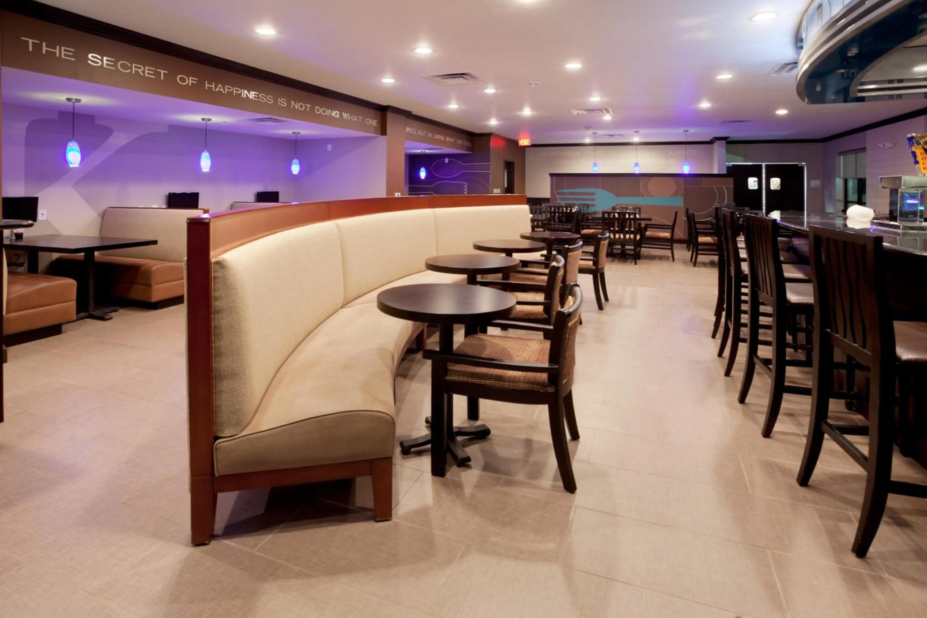 Restaurant/places to eat in Holiday Inn San Antonio North Stone Oak Area by IHG-Newly Renovated