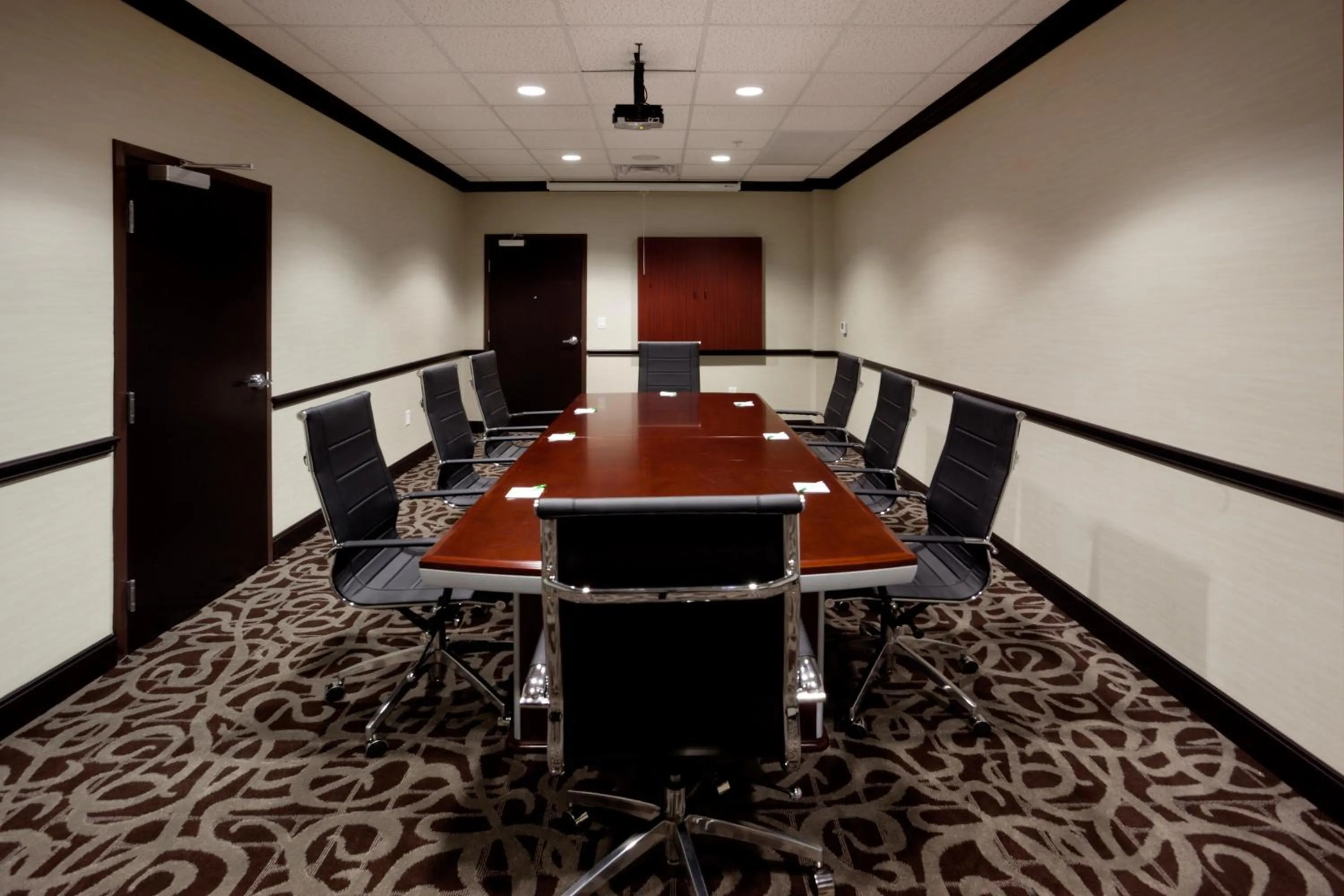 Meeting/conference room in Holiday Inn San Antonio North Stone Oak Area by IHG-Newly Renovated